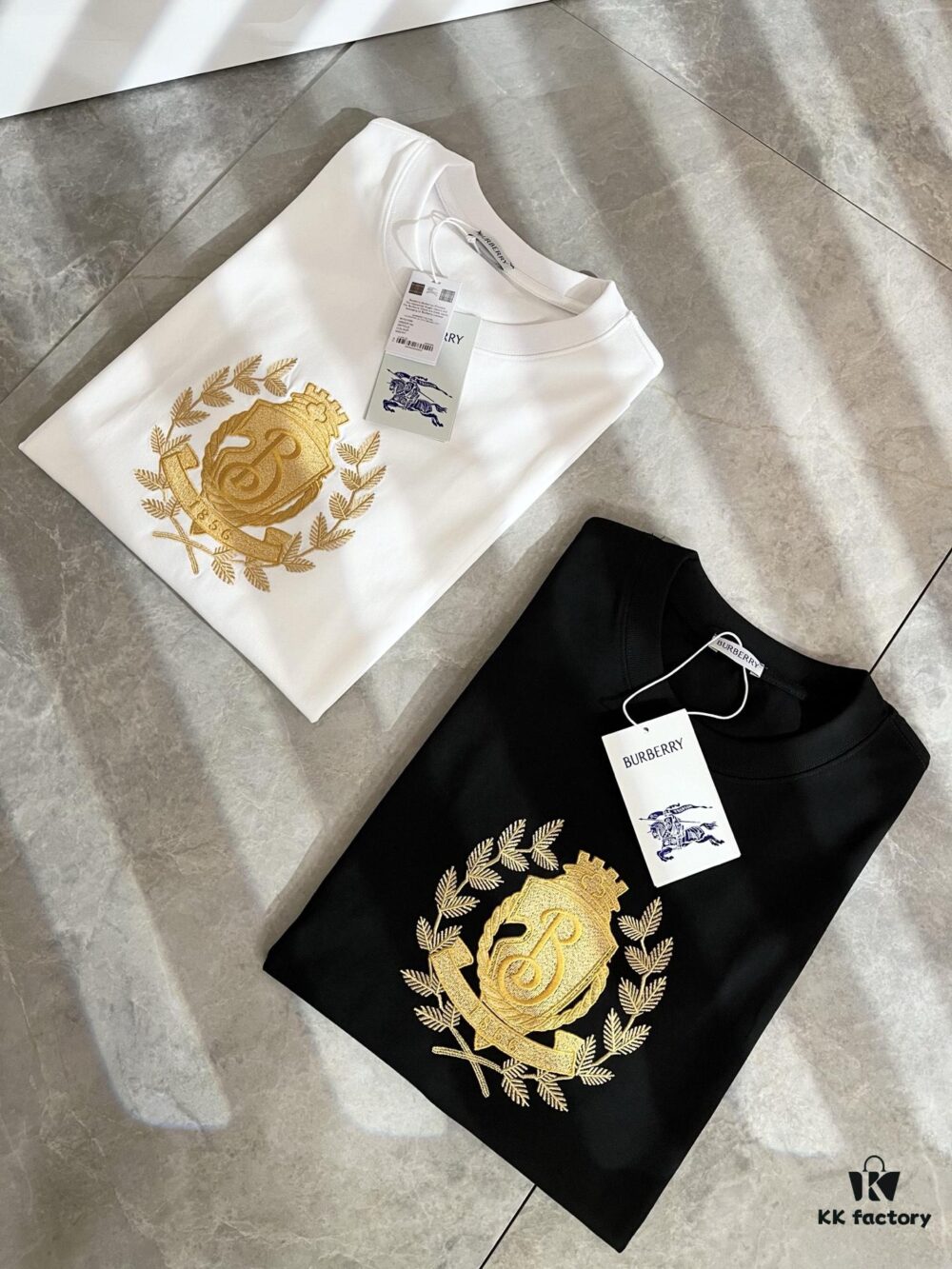 693152e5908475d562cda00f BURBERRY 2025 Spring and Summer New Arrival Short Sleeve Casual Set