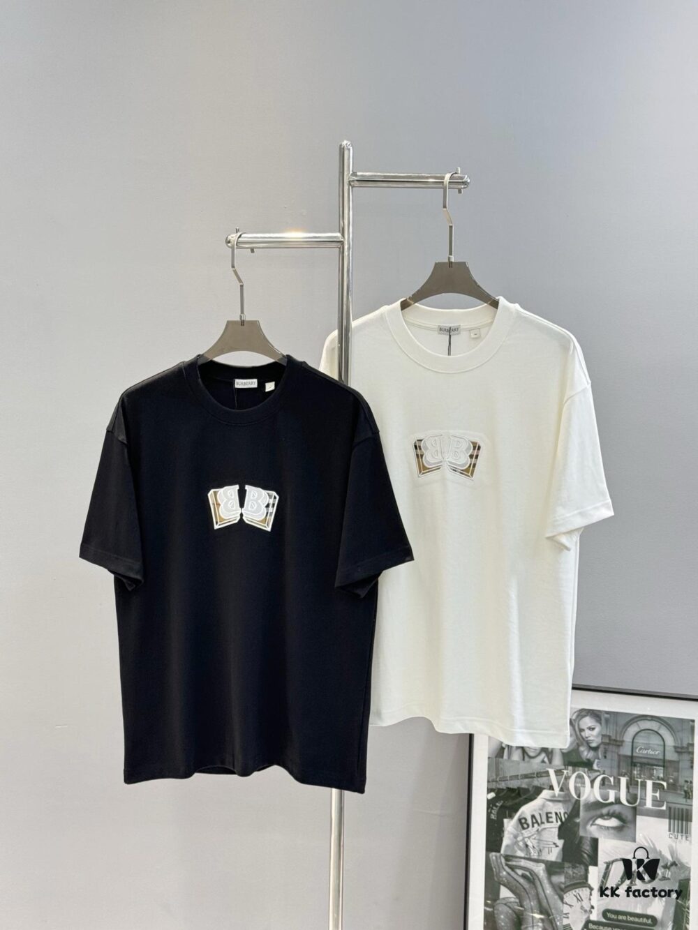 693153ca908475d562cda040 BBR* Burberry 25s Classic Short-Sleeve T-Shirt, Unisex Style! Popular on Xiaohongshu – Featuring Iconic Burberry Plaid and Refined 3D Embroidery