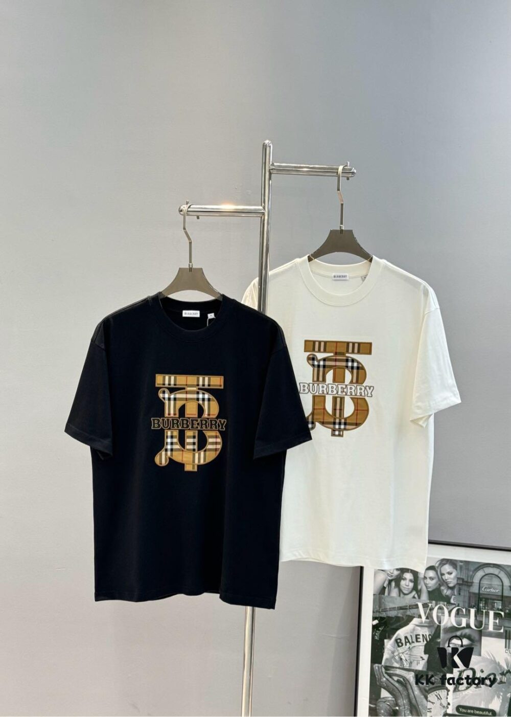 69315472908475d562cda064 BBR* Bao Bao Li 25SS Limited Edition T-Shirt, Unisex, 260g High-Quality Combed Cotton, Classic TB Plaid Embroidery on Chest with Strong Textural Feel, Oversized Slightly Loose Fit, Triple Labels, Colors: Black, White