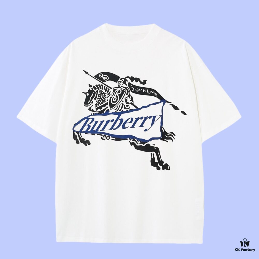 693155db908475d562cda0cf High-End Quality Burberry 2025 Fall Spring/Summer Collection Equestrian Short Sleeve T-Shirt, Distinct from Regular Prints, Crafted in 270G 32-Ne Double-Yarn Pure Cotton Fabric, Loose Fit Unisex Design
