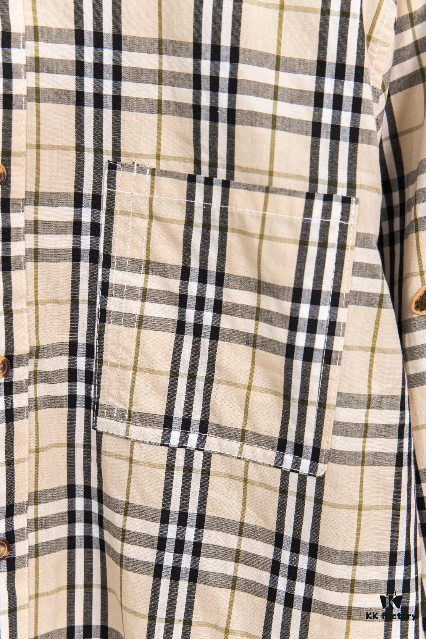 69315663908475d562cda0f0 Burberry Letter Plaid Cotton Poplin Shirt, 100% Pure Cotton, Original Quality, Custom Buttons, Chest Patch Pocket, Terry Cloth Appliqué on Sleeves, All-Over Pattern Matching, Unisex Design