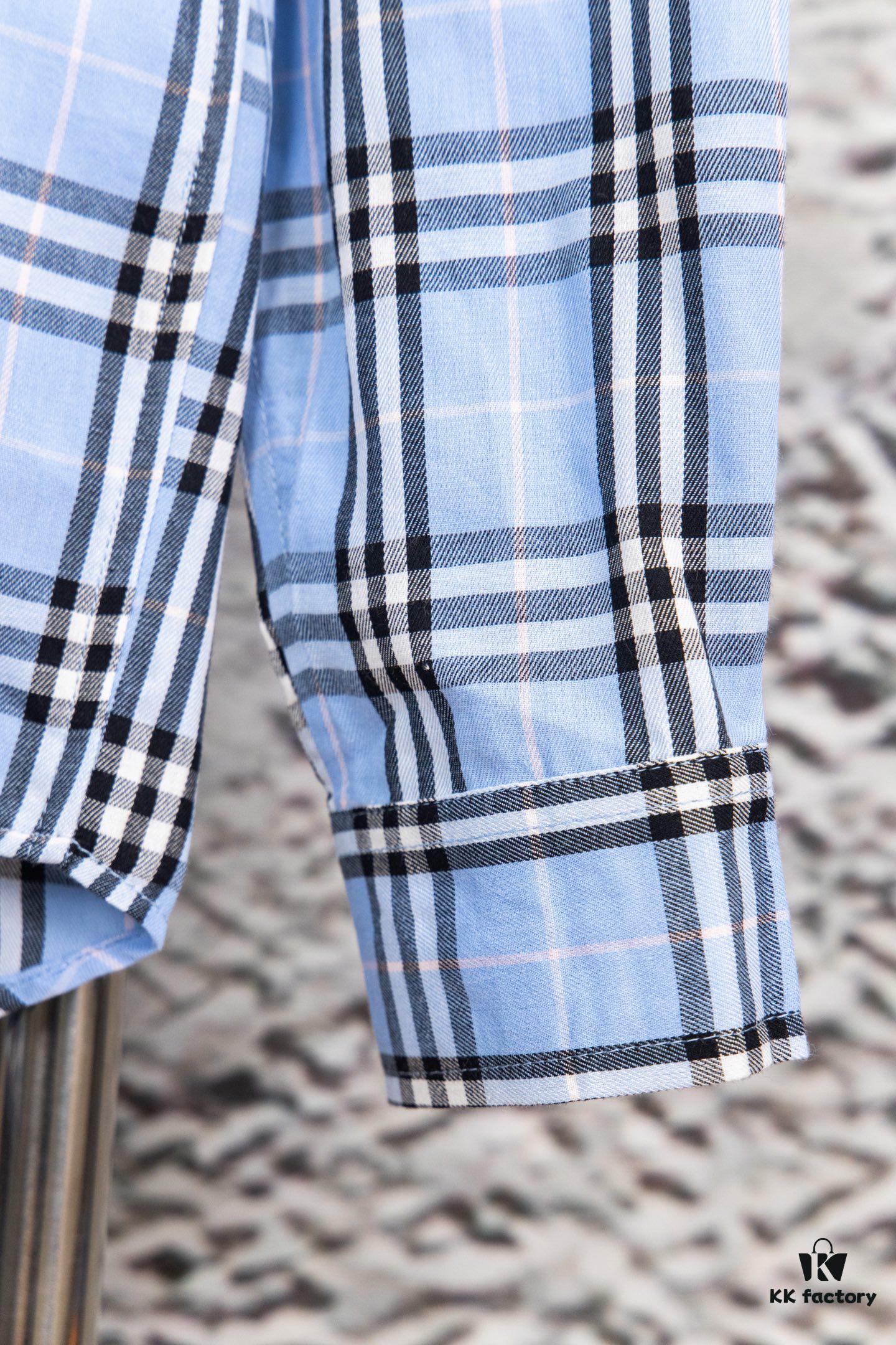 6931569a908475d562cda0fc Burberry Letter Plaid Cotton Poplin Shirt, 100% Pure Cotton, Original Quality, Chest Patch Pocket, Toweling Fabric Appliqué on Sleeves, All-Over Pattern Matching, Unisex Design
