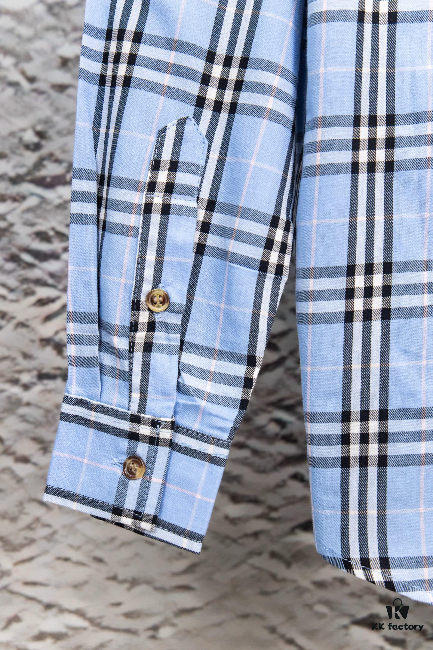 693156a3908475d562cda0ff Burberry Letter Plaid Cotton Poplin Shirt, 100% Pure Cotton, Original Quality, Chest Patch Pocket, Toweling Fabric Appliqué on Sleeves, All-Over Pattern Matching, Unisex Design