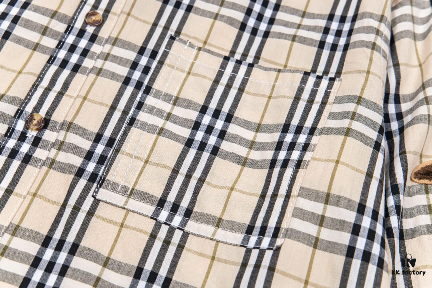 693156d0908475d562cda107 Burberry Letter Plaid Cotton Poplin Shirt, 100% Pure Cotton, Original Quality, Custom Buttons, Chest Patch Pocket, Toweling Fabric Appliqué on Sleeves, All-Over Pattern Matching, Unisex Design