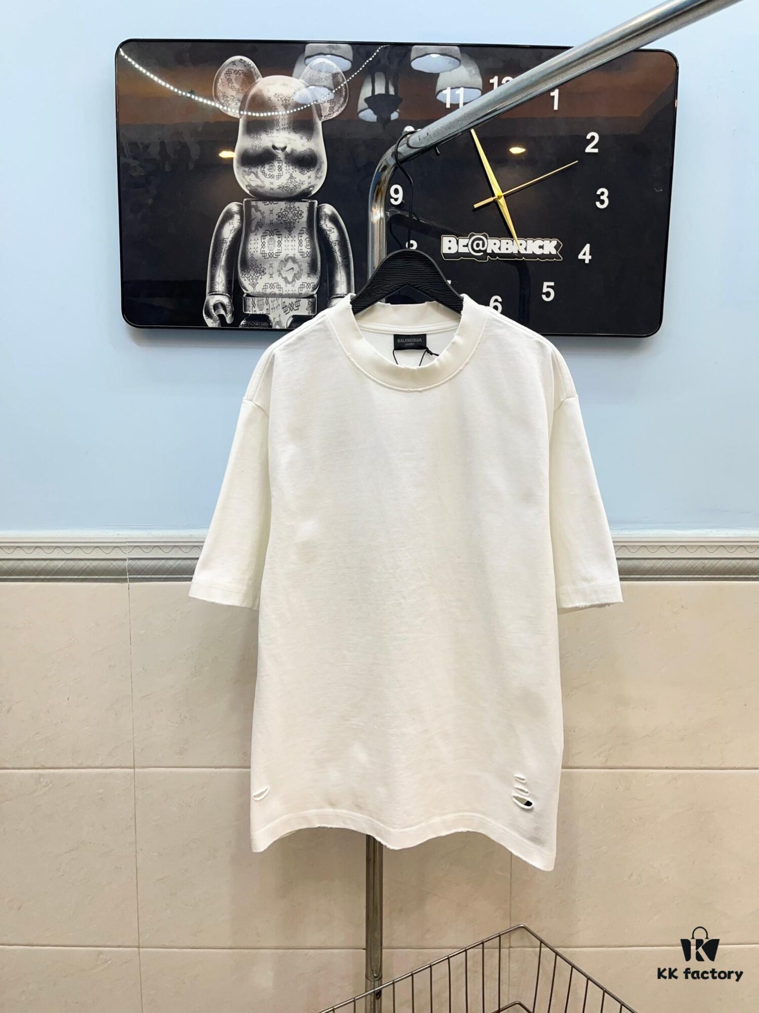 6931578e908475d562cda13a BALENCIAGA 2025SS New Arrival Letter Tape Print Distressed Washed Hole Unisex Cotton Loose Short Sleeve T-Shirt