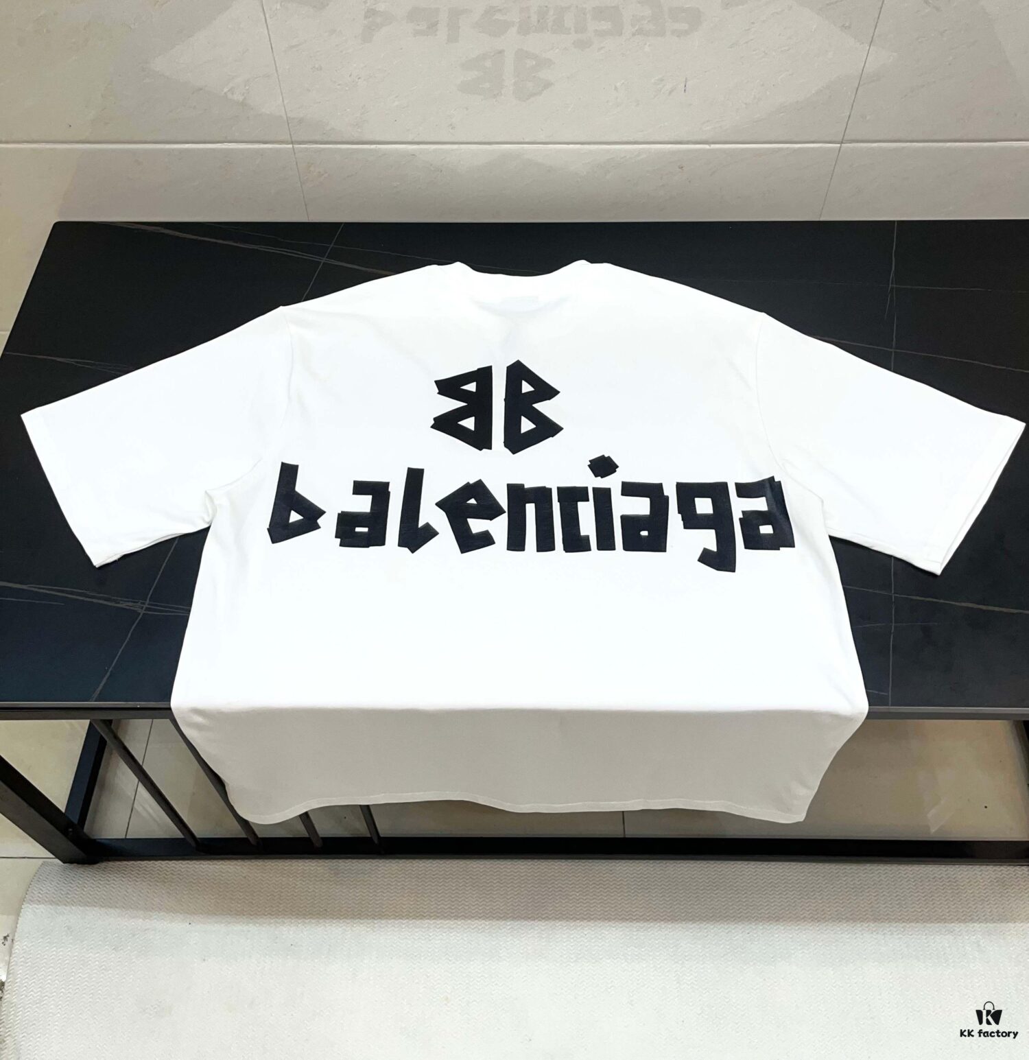 693157d1908475d562cda146 BALENCIAGA Tape Logo Printed Short-Sleeve T-Shirt, Made from 280g Double-Layer Pure Cotton Fabric, Comfortable and Soft to Wear, Featuring Raised Tape Logo Printing for a Premium, Three-Dimensional Look, High-Quality Replica, Complete with All Three Labels