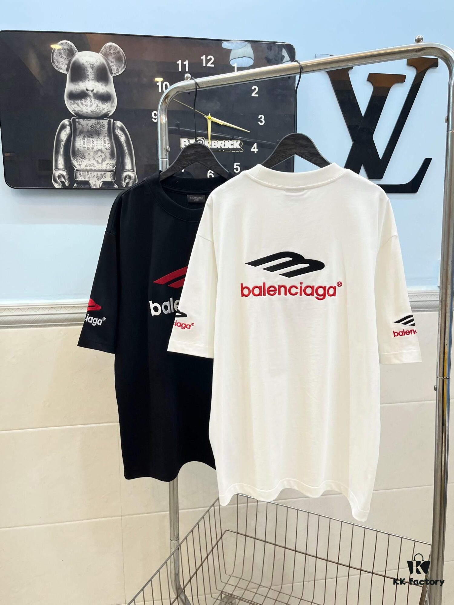 693157f0908475d562cda14e BALENCIAGA Logo Embroidered Heavy Washed Short Sleeve T-Shirt in 300g Double Cotton Fabric