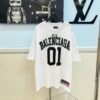 6931581b908475d562cda154 BALENCIAGA Spring/Summer 2025 Letter Embroidered '01' Number Short Sleeve T-Shirt, Made from 300g Double-Layer Pure Cotton Fabric with Exquisite Blind Embroidery and High-Definition Direct-to-Film Printing on Front and Back