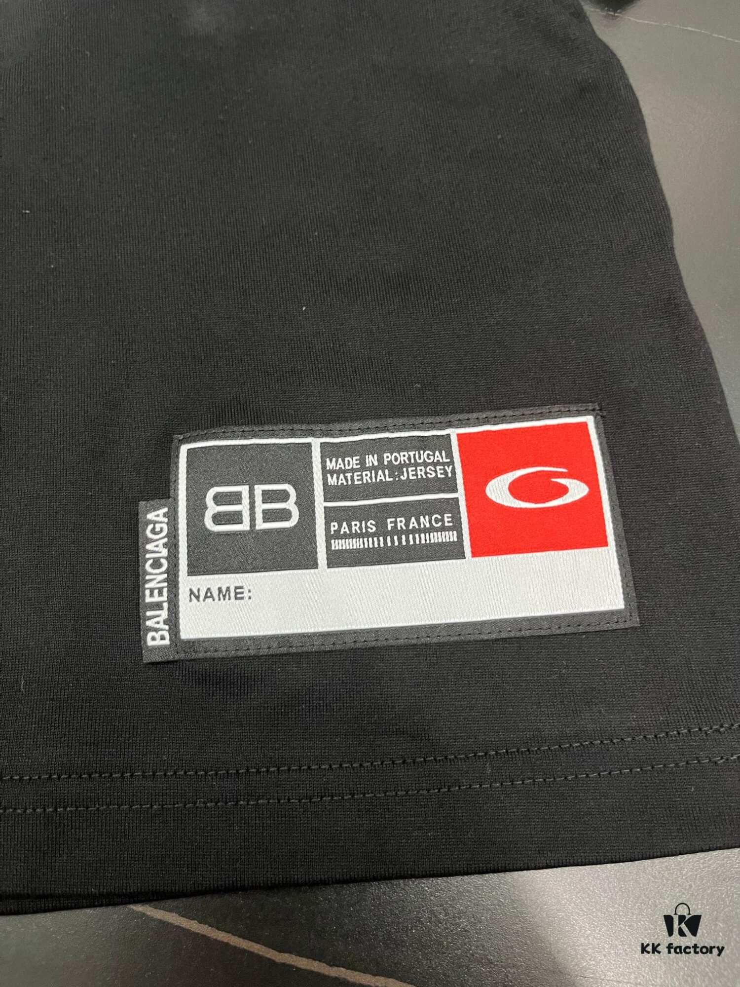 69315845908475d562cda15b BALENCIAGA Spring/Summer 2025 Letter Embroidered '01' Number Short Sleeve T-Shirt, Made from 300g Double-Layer Pure Cotton Fabric with Exquisite Blind Embroidery and High-Definition Direct-to-Film Printing on Front and Back