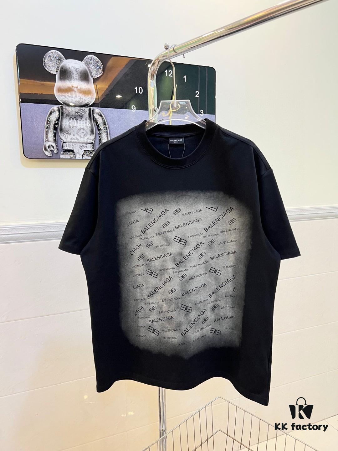 69315881908475d562cda16e Balenciaga Gradient Letter Short-Sleeve T-Shirt