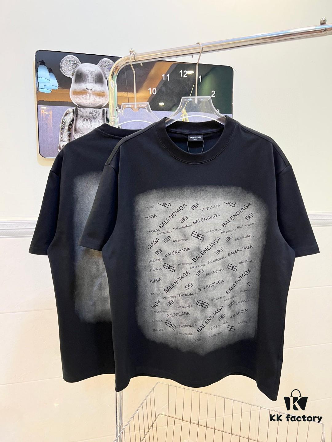 69315897908475d562cda173 Balenciaga Gradient Letter Short-Sleeve T-Shirt