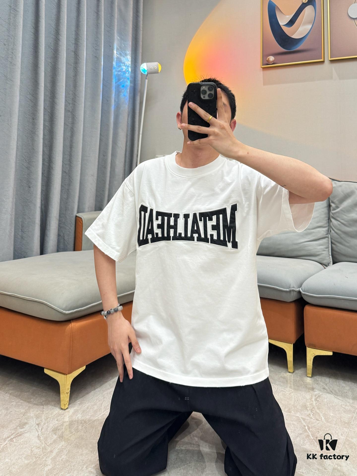 Real Shot Model Photo