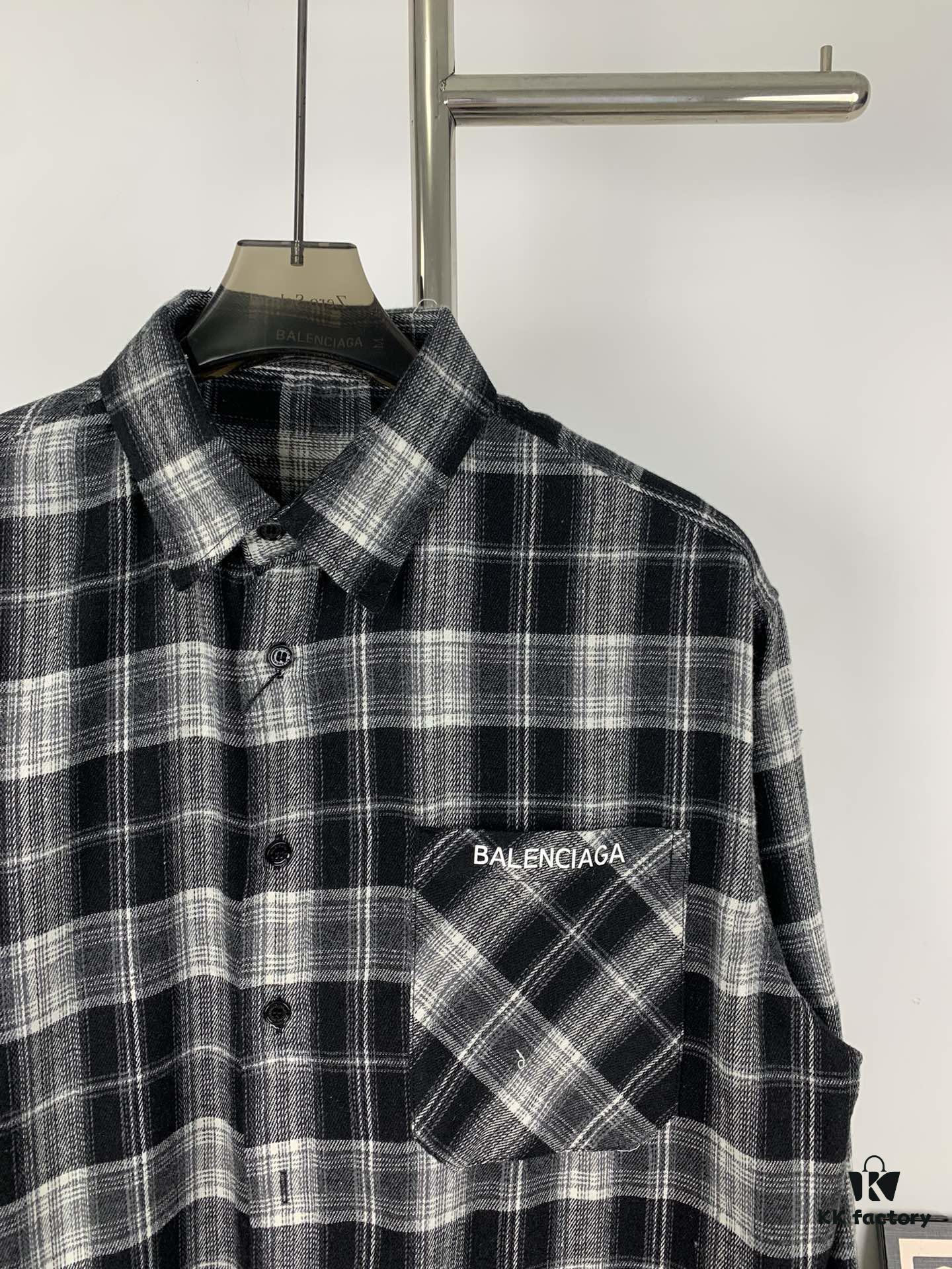 69316007908475d562cda2b5 New Arrival Paris Hot Plush Shirt Balenciaga 24SS Back Letter Print Logo Woven Plaid Shirt Top