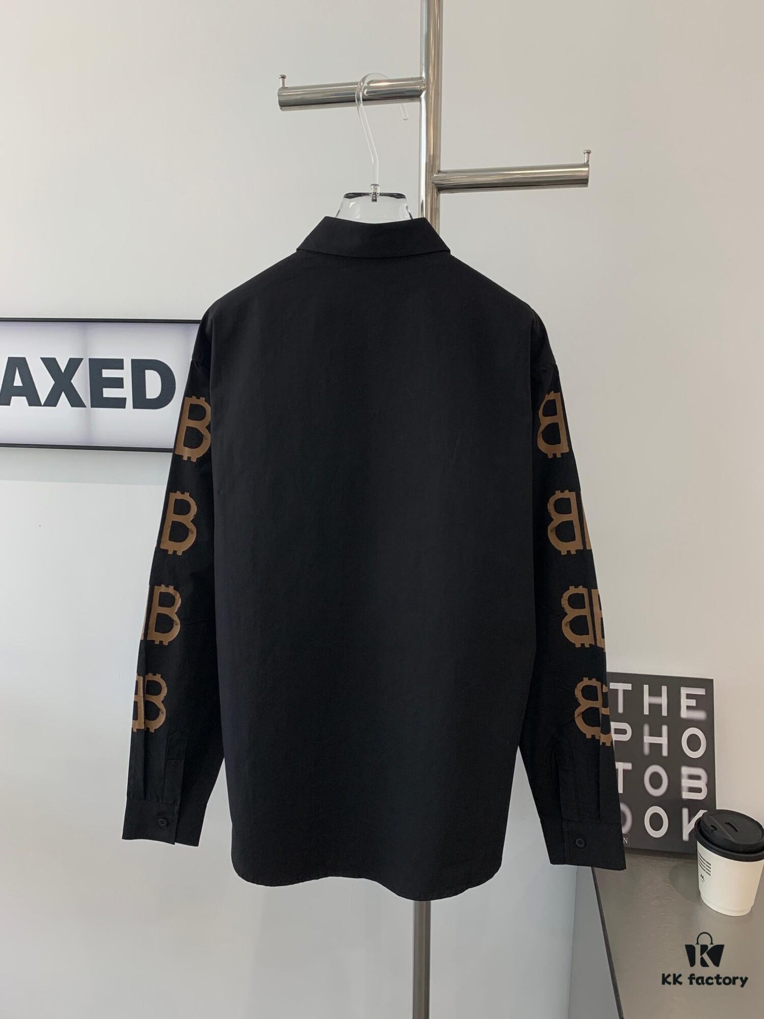 6931620c908475d562cda30b New Balenciaga BLCG 24SS Double-B Orange Graffiti Logo Long-Sleeve Shirt with Full-Arm Print