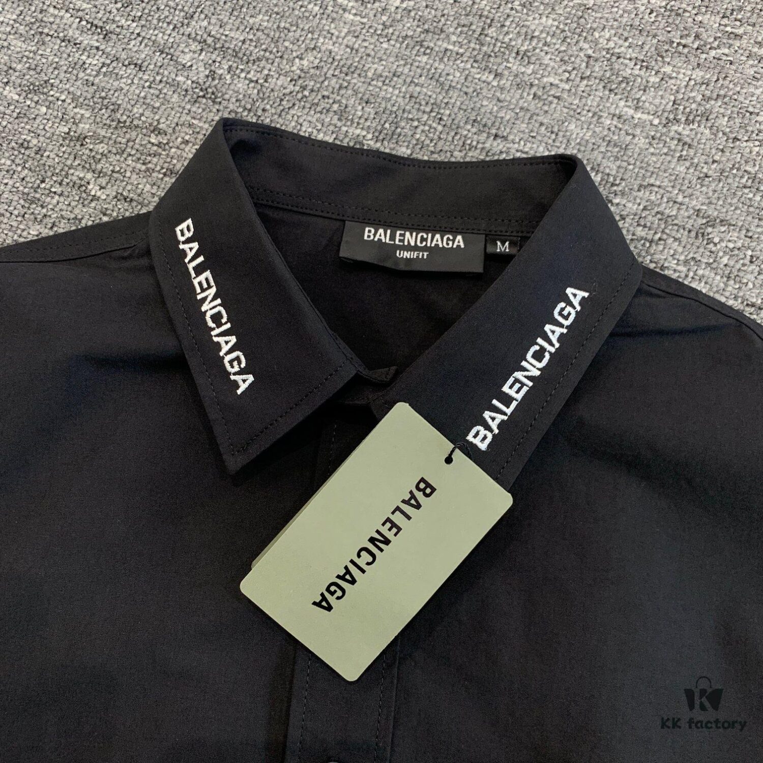 69316269908475d562cda31f New BALENCIAGA BLCG 24SS Long-Sleeve Shirt with Embroidered Logo at Collar, Minimalist Design