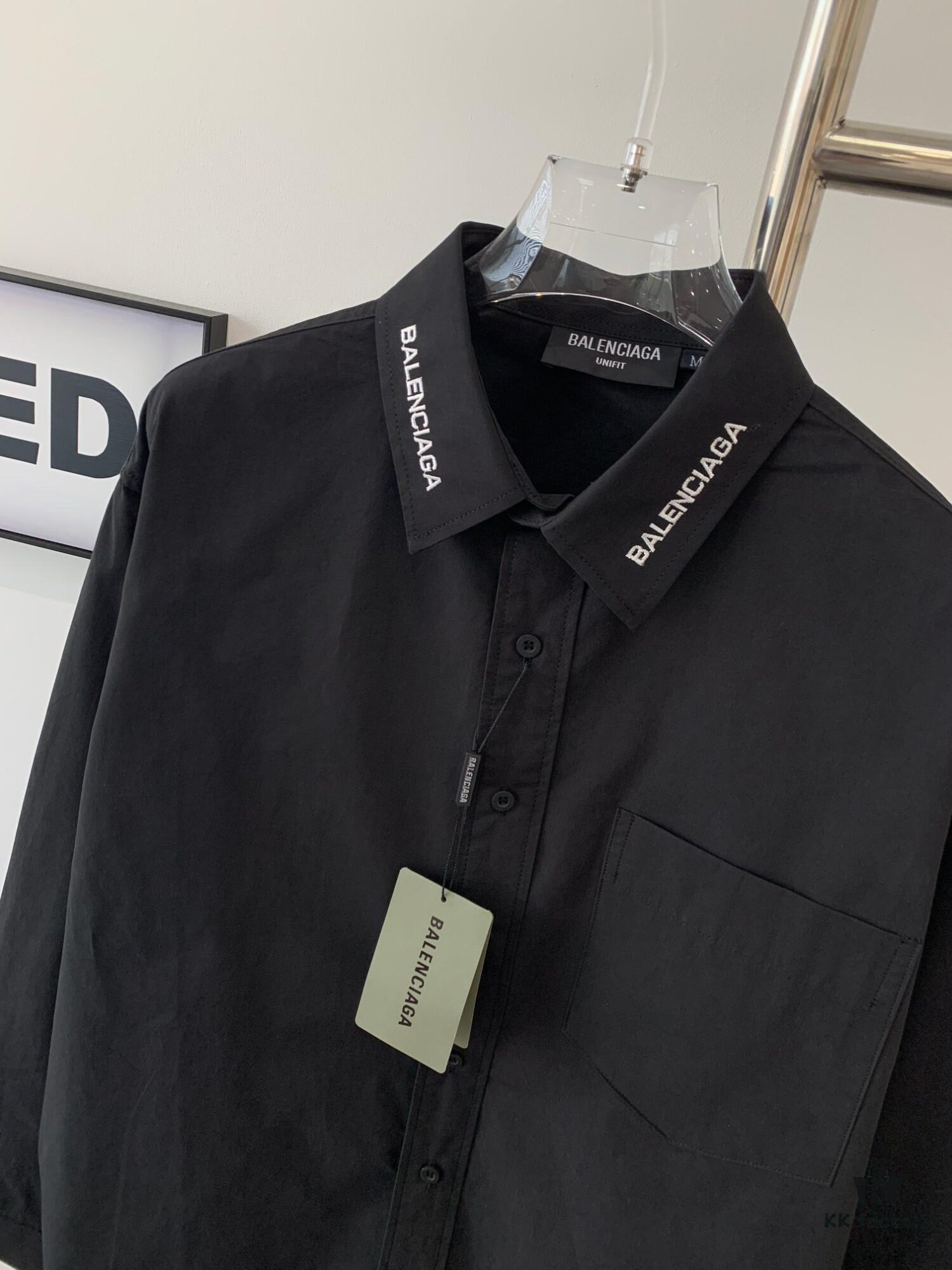 69316274908475d562cda322 New BALENCIAGA BLCG 24SS Long-Sleeve Shirt with Embroidered Logo at Collar, Minimalist Design