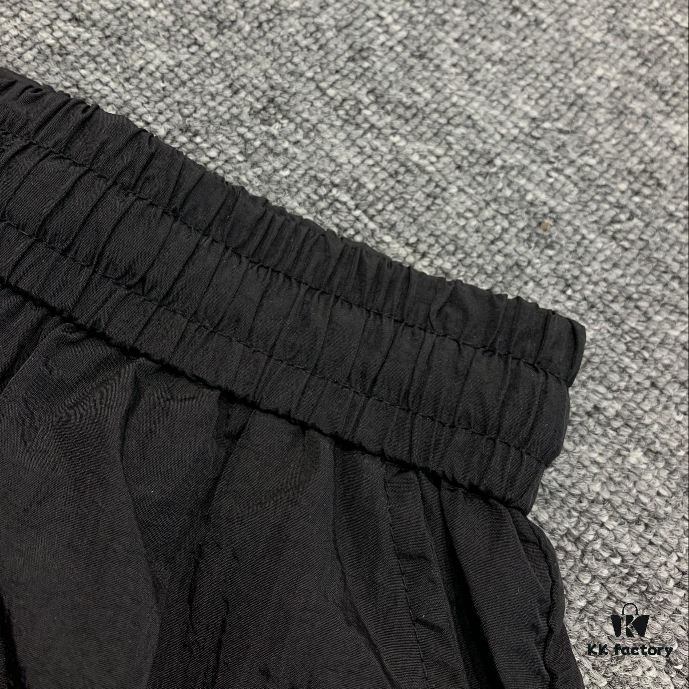 693162ac908475d562cda336 New BLCG Balenciaga White Letter Print Shorts, Exclusive Version! Premium Look with Original Custom Accessories and Packaging, Classic and Versatile Style