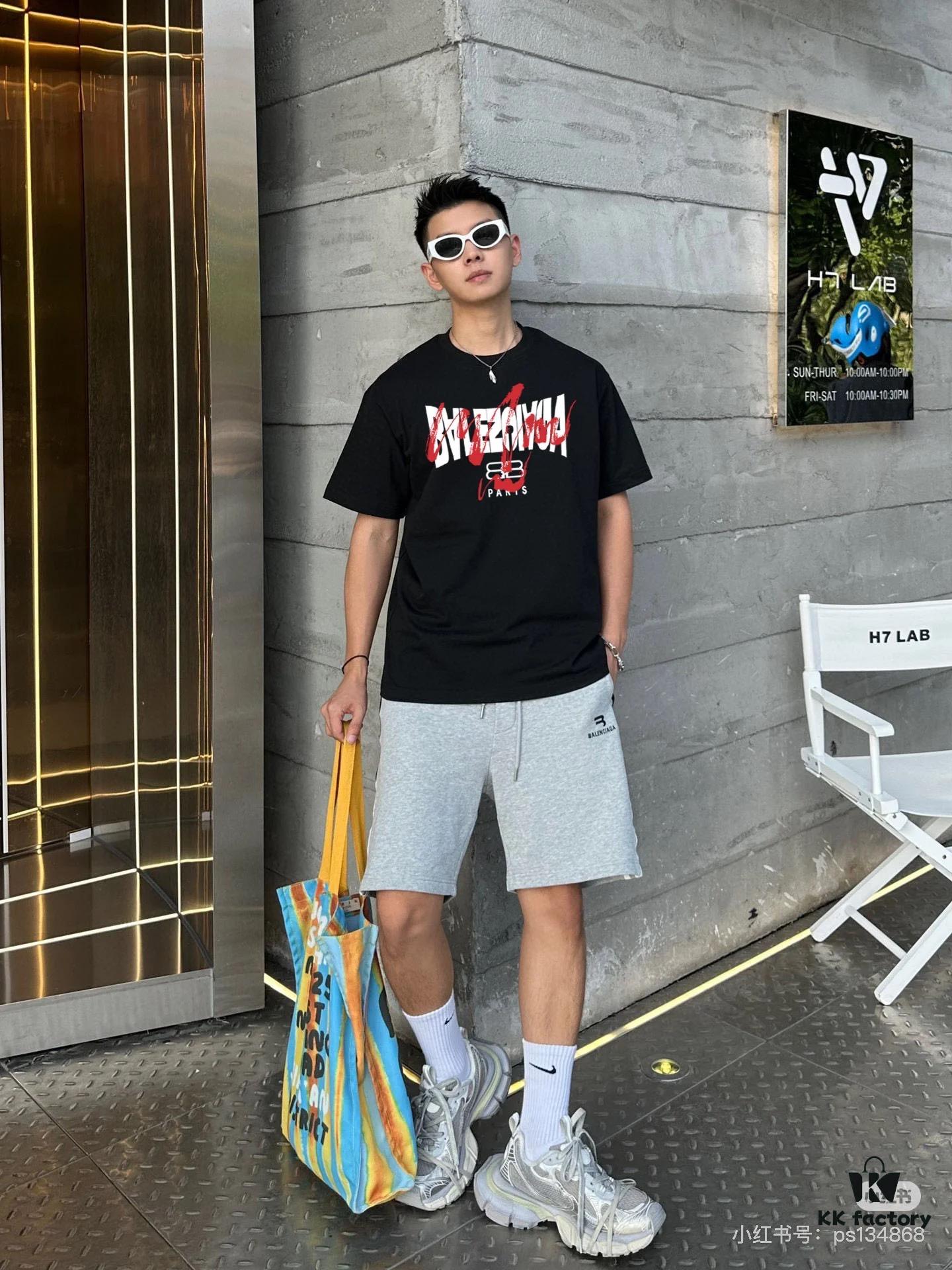 69316917908475d562cda483 BALENCIAGA New Classic Letter Graffiti Print Casual Round Neck Short Sleeve T-Shirt