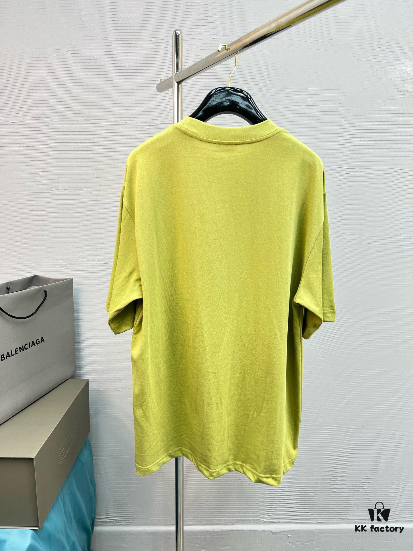 69316a75908475d562cda4c6 High-Quality BAL 25SS Screen-Printed Premium Craftsmanship Classic Color T-Shirt! Youthful and Vibrant Design! New Season's Featured Teddy Bear Series with Advanced Printing Technology, Made from 280g Pure Cotton Fabric – Soft, Comfortable, and Perfectly Matched with Jeans, Chinos, or Shorts for Spring and Summer