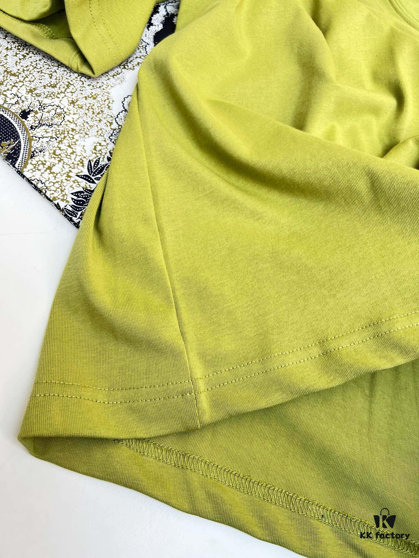 69316a95908475d562cda4cb High-Quality BAL 25SS Screen-Printed Premium Craftsmanship Classic Color T-Shirt! Youthful and Vibrant Design! New Season's Featured Teddy Bear Series with Advanced Printing Technology, Made from 280g Pure Cotton Fabric – Soft, Comfortable, and Perfectly Matched with Jeans, Chinos, or Shorts for Spring and Summer