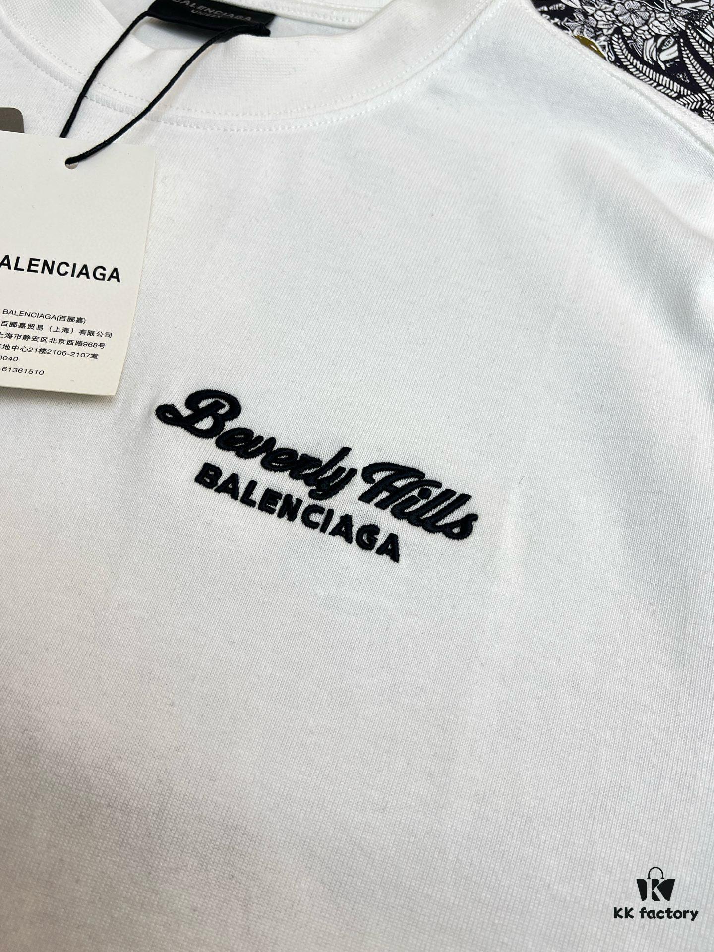 69316ab4908475d562cda4d1 High-Quality BAL 25SS Screen-Printed Premium Craftsmanship Classic Color T-Shirt! Youthful and Vibrant Design, Fresh Take on the New Season's Bear Series. Made with Top-Grade Printing Techniques and 280g Pure Cotton Fabric for Superior Softness and Comfort. Perfect Match with Jeans, Chinos, or Shorts for Spring and Summer.