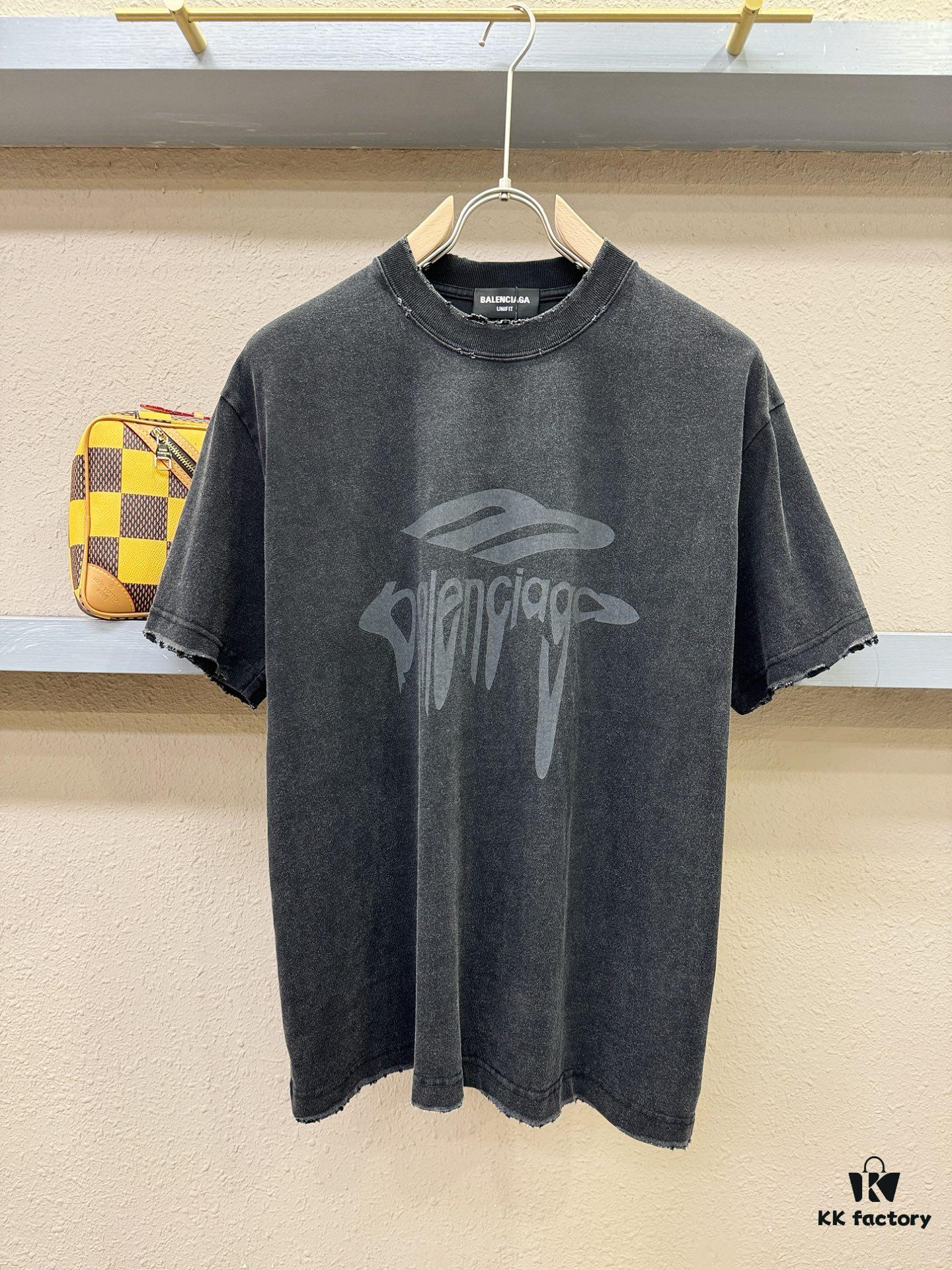 69316d08908475d562cda537 Balenciaga Spring/Summer 2025 New Arrival Short Sleeve T-Shirt! Runway-Inspired Fashion Casual Tee with Signature Logo Design! Exquisitely Crafted from Premium 100% Cotton for Exceptional Softness, Comfort, and Breathability – A Must-Have Wardrobe Essential That Redefines Contemporary Style!