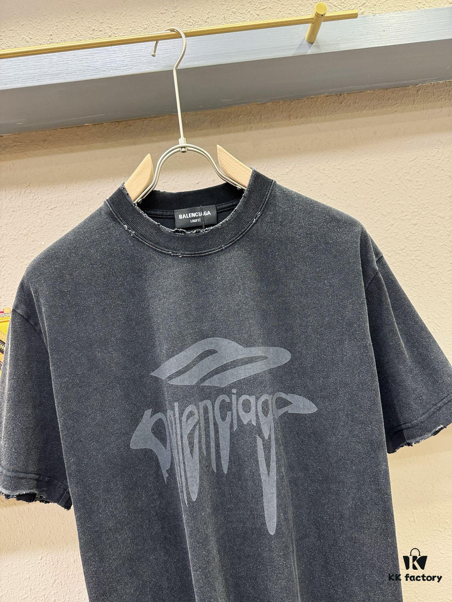 69316d34908475d562cda53c Balenciaga Spring/Summer 2025 New Arrival Short Sleeve T-Shirt! Runway-Inspired Fashion Casual Tee with Signature Logo Design! Exquisitely Crafted from Premium 100% Cotton for Exceptional Softness, Comfort, and Breathability – A Must-Have Wardrobe Essential That Redefines Contemporary Style!