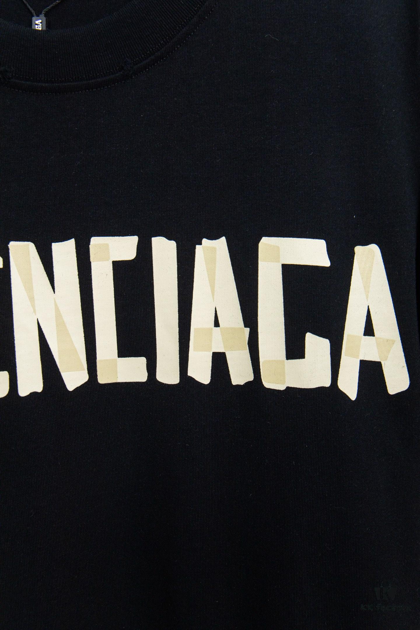 693176de908475d562cda74b Balenciaga Tape Hole Short Sleeve T-Shirt