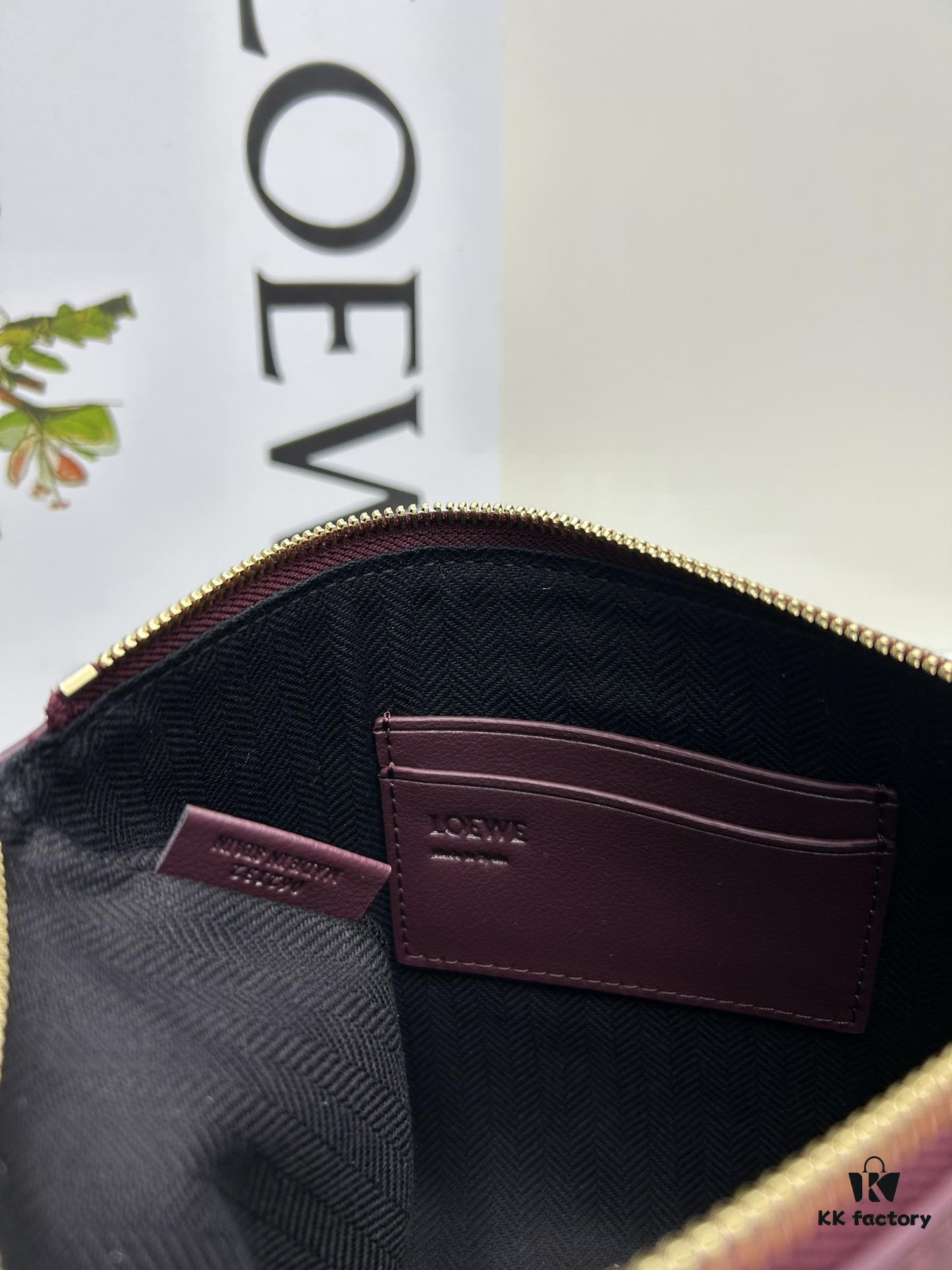 69319bb4ccd8ab3d7af9375d 2024 New Arrival Knot T Shiny Nappa Calfskin Clutch - Model S3045