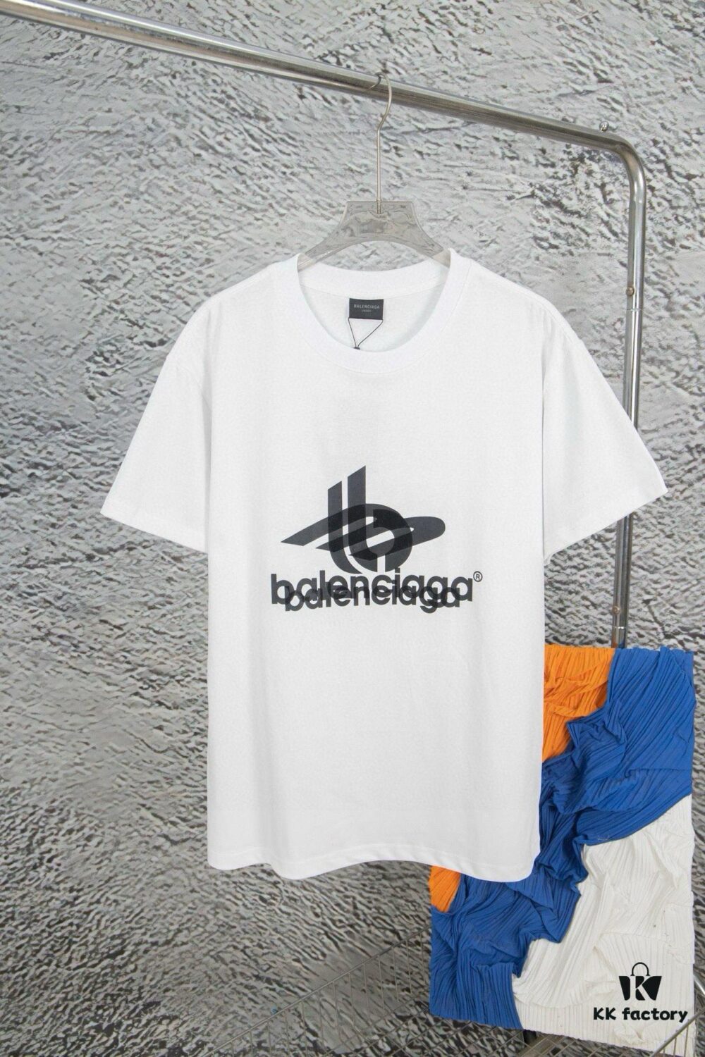 69319fcbccd8ab3d7af93852 Balenciaga Phantom Double Logo Classic Print Short Sleeve T-Shirt Y093