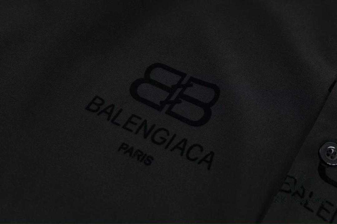 69319fceccd8ab3d7af9389e Balenciaga 2024 SS New Arrival Flocked Print Velvet Shirt Unisex with Logo Buckle Closure