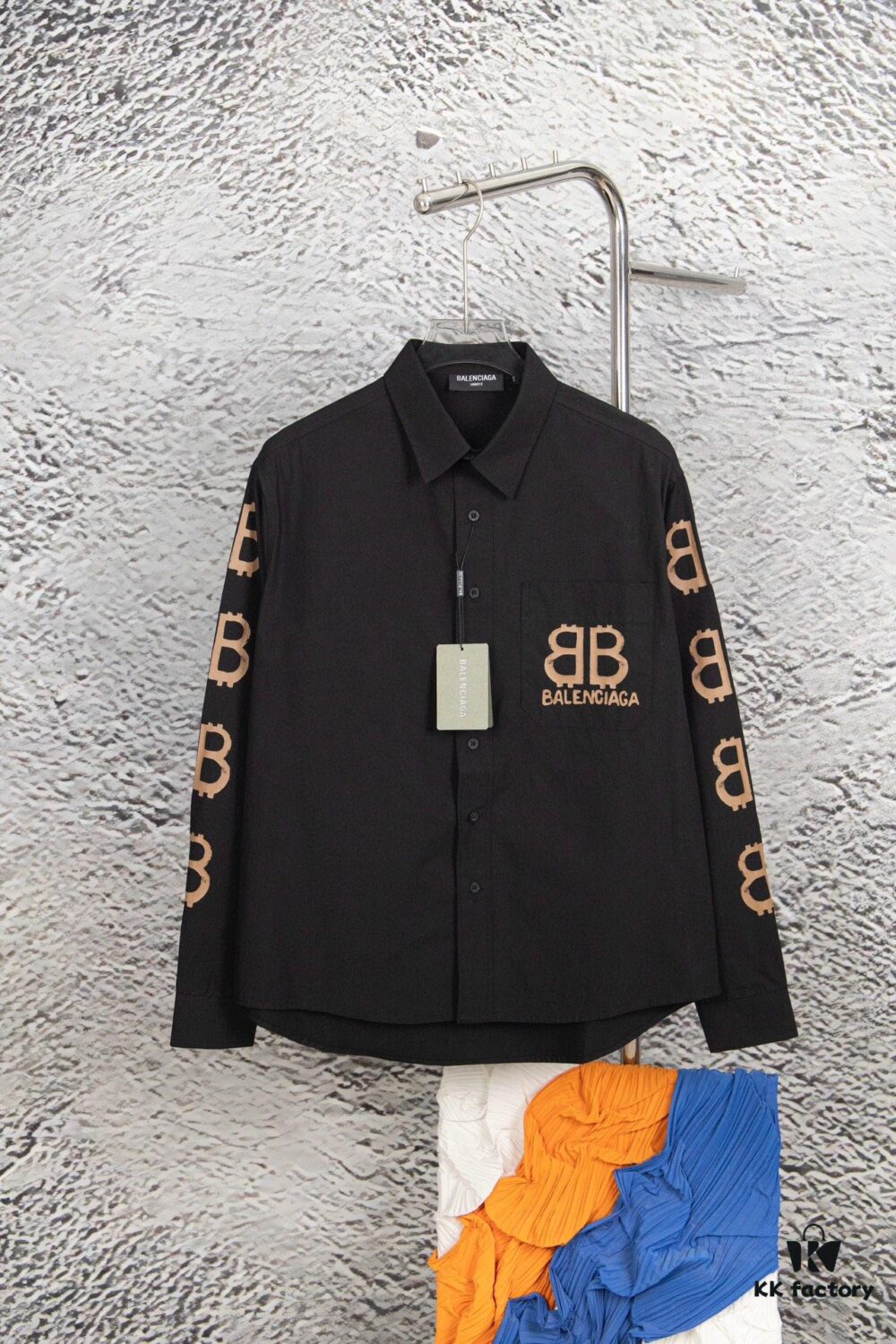 69319fcfccd8ab3d7af938a6 New Arrival Balenciaga BLCG 24SS Double-B Orange Graffiti Dual-Arm Print Logo Long-Sleeve Shirt