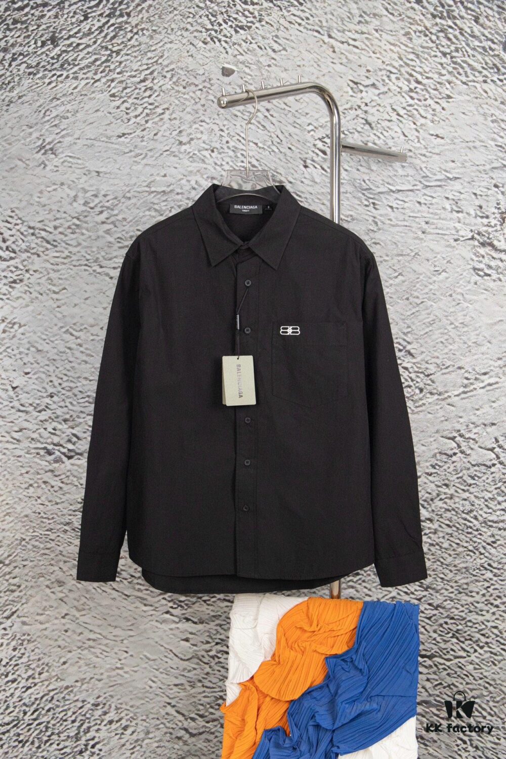 69319fd1ccd8ab3d7af938cf New Balenciaga BLCG 24SS Batman Heavy Embroidery Long Sleeve Shirt