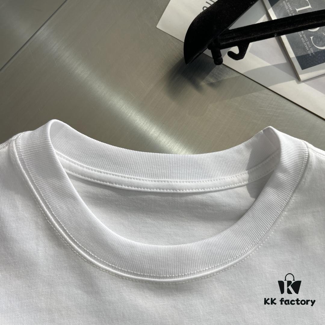 69319fd6ccd8ab3d7af93925 BALENCIAGA 25 Spring/Summer New Arrival Oversized Short Sleeve T-Shirt, Made from Custom 340g High GSM Cotton Fabric with Heavy Rust-Effect Woven Rubber Print on Chest, Distressed Raw Trims at Cuffs and Hem
