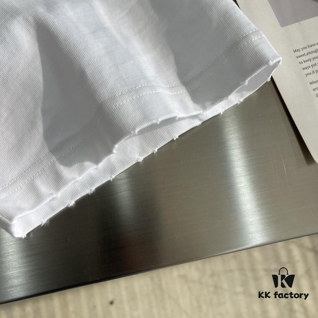 69319fd6ccd8ab3d7af93928 BALENCIAGA 25 Spring/Summer New Arrival Oversized Short Sleeve T-Shirt, Made from Custom 340g High GSM Cotton Fabric with Heavy Rust-Effect Woven Rubber Print on Chest, Distressed Raw Trims at Cuffs and Hem