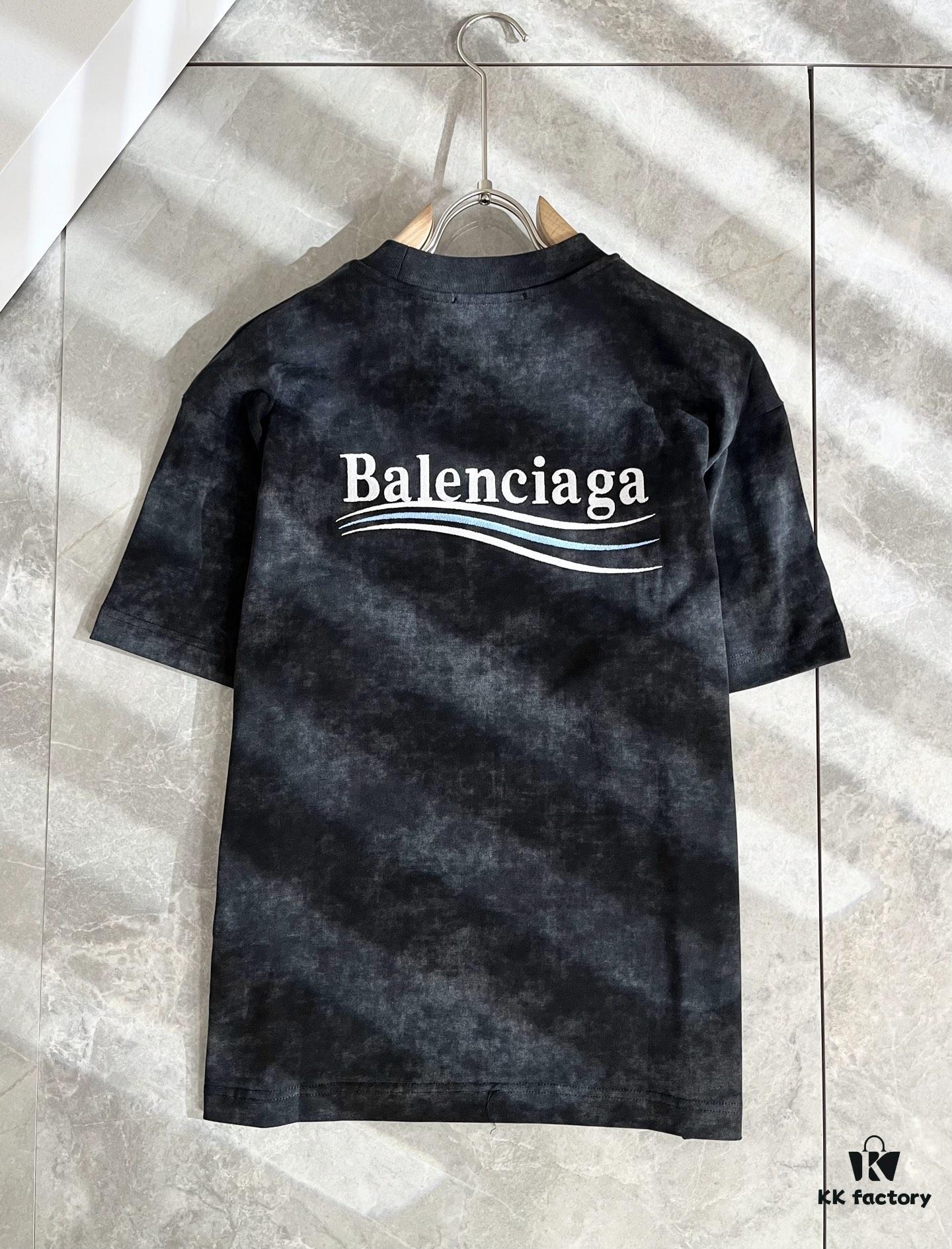 69319fd7ccd8ab3d7af9393e BALENCI*GA 2025 Spring/Summer New Unisex 👫 Short Sleeve T-Shirt with Runway Print and Embroidered Logo – Fashionable Casual Tee in Premium 260g Cotton