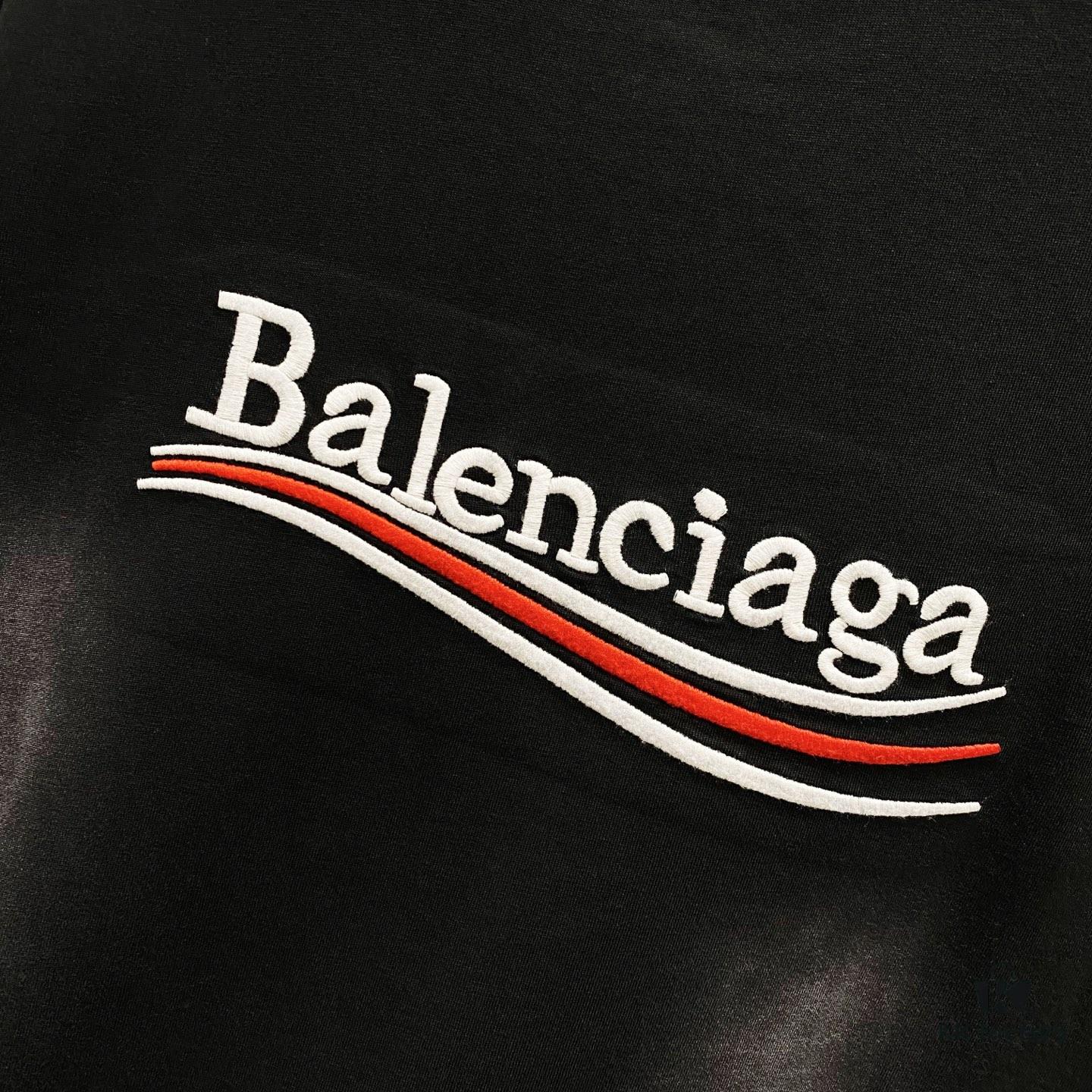 69319fdcccd8ab3d7af93998 BALENCIAGA 320g Washed Short-Sleeve T-Shirt with Wavy Coke Embroidery and Logo Design