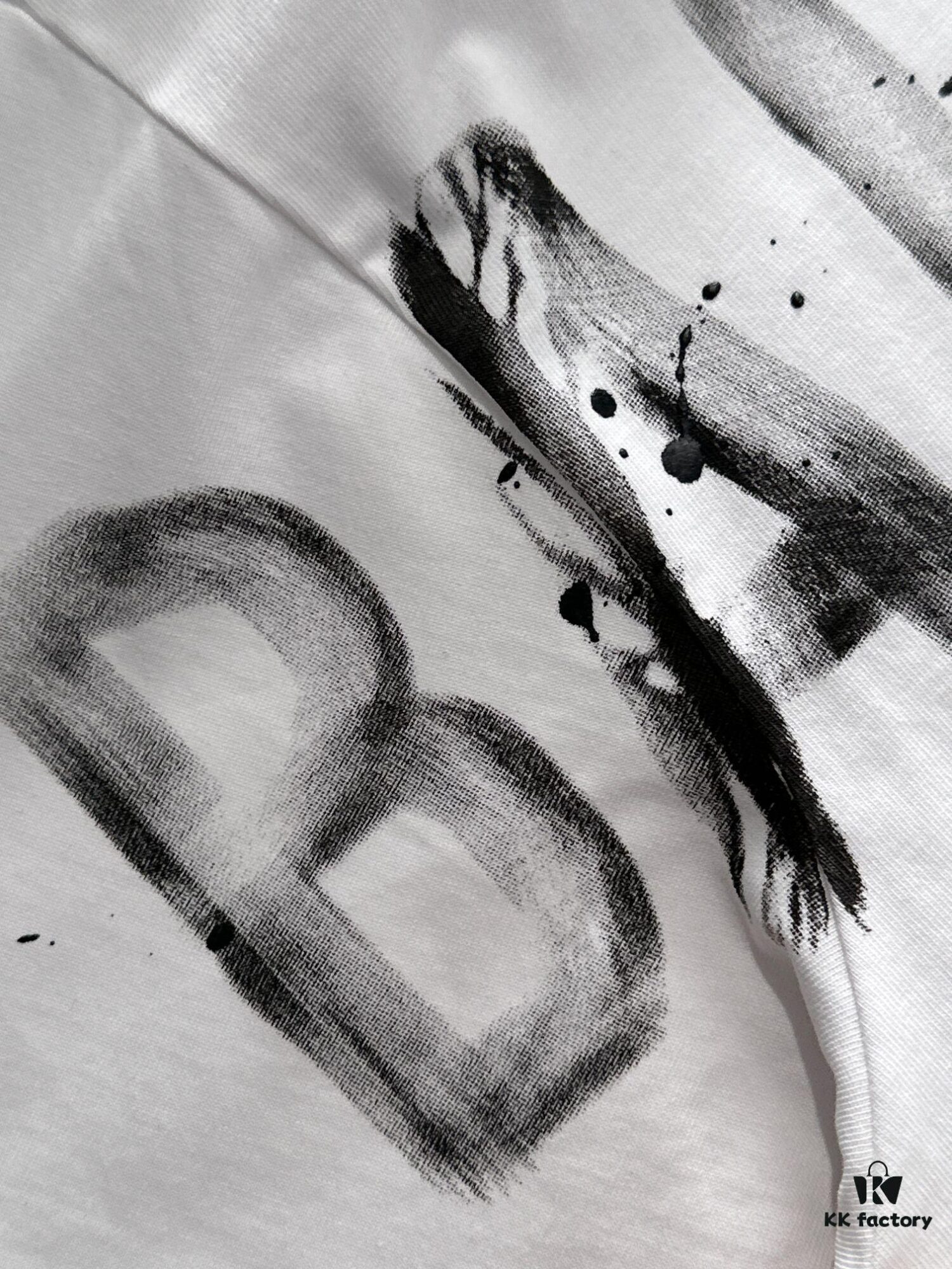 69319fdeccd8ab3d7af939c6 Balenciaga 2025 Spring and Summer New Arrival - High-Quality Cotton T-Shirt with Classic Double B Hand-Painted Style Print