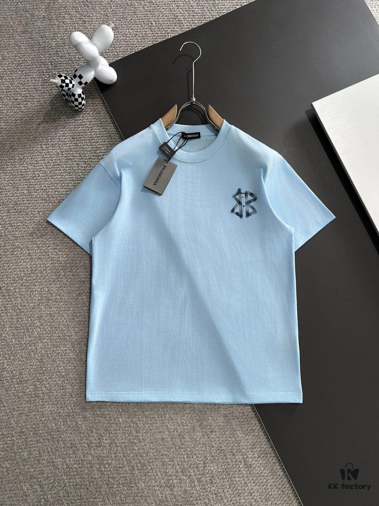 69319fdfccd8ab3d7af939cc Balenciaga 2025 Spring/Summer New Arrival - High-Quality Cotton T-Shirt with Signature BB Logo