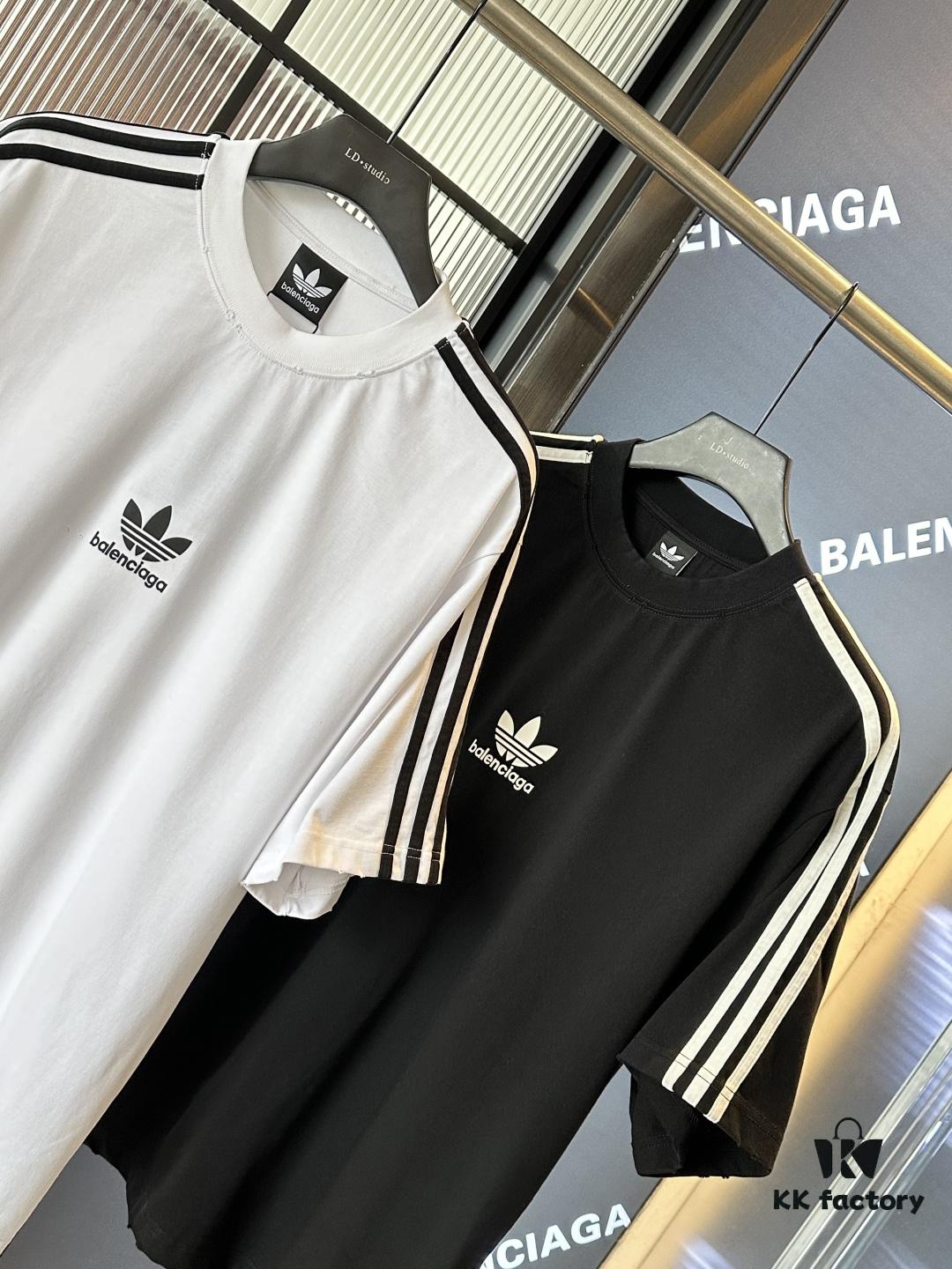 69319fe2ccd8ab3d7af93a0c Balenciaga x Three Leaves Collaboration Logo Embellished Heavyweight T-Shirt (Top Version, Distinguished from Standard Stock)