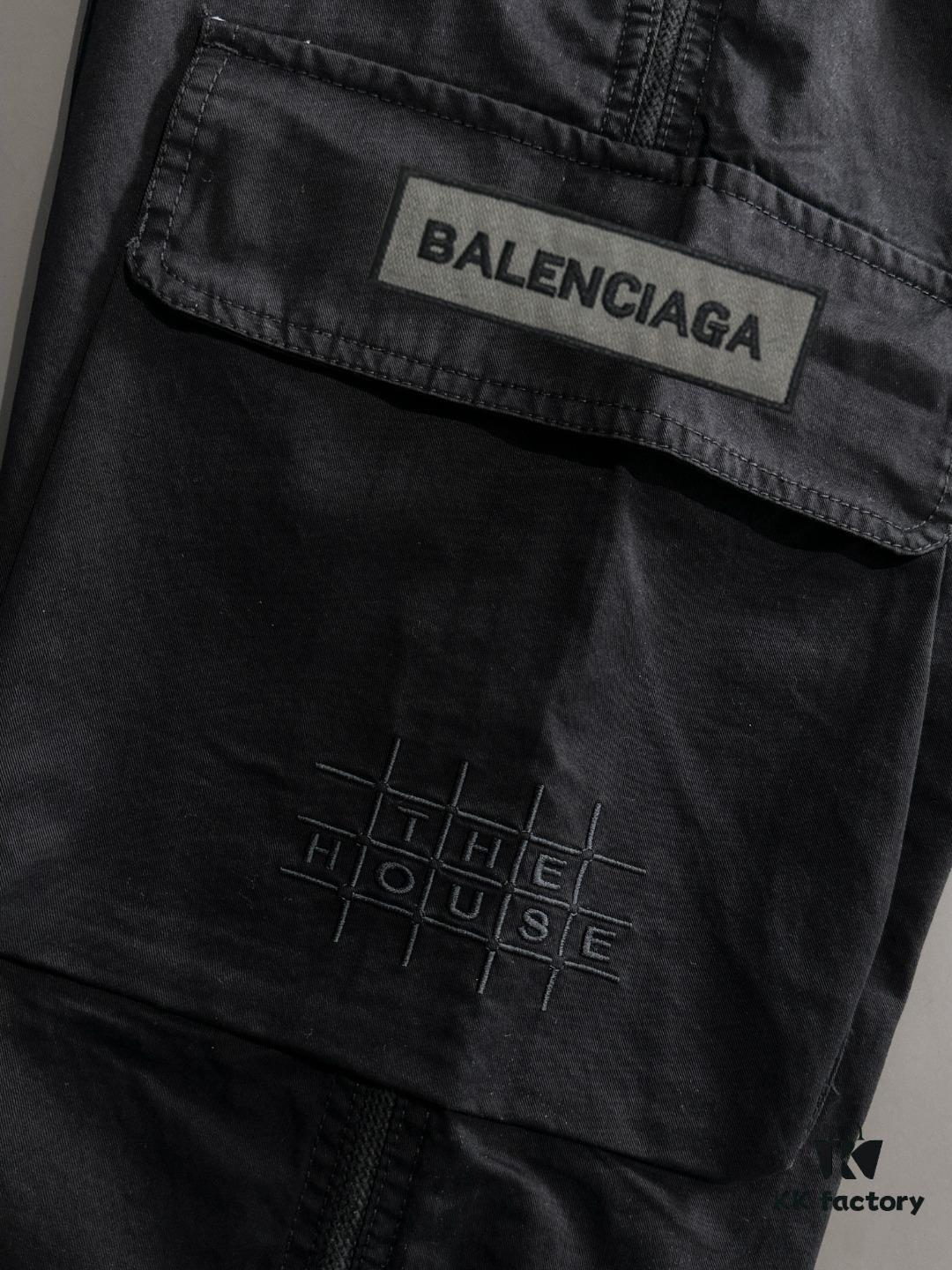 69319ff6ccd8ab3d7af93ae2 Balenciaga 2025 Spring/Summer New Elastic Waist Casual Pants, Lightweight Custom Counter Fabric, Highly Breathable and Comfortable, Exquisite Details, Brand-Inspired Design Concept Reflecting High Quality, Soft and Smooth Touch