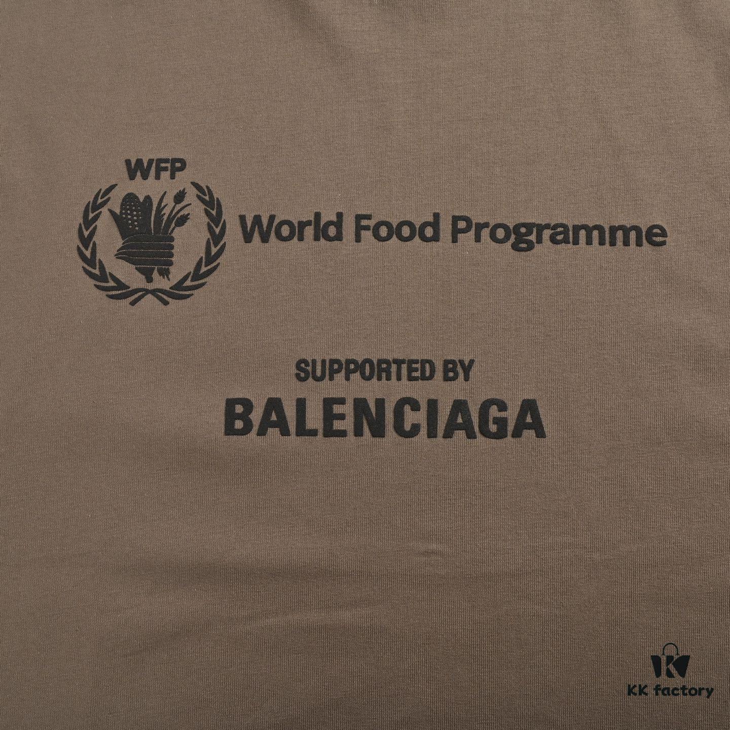 6931a005ccd8ab3d7af93c19 Balenciaga World Food Programme Printed Short Sleeve T-Shirt