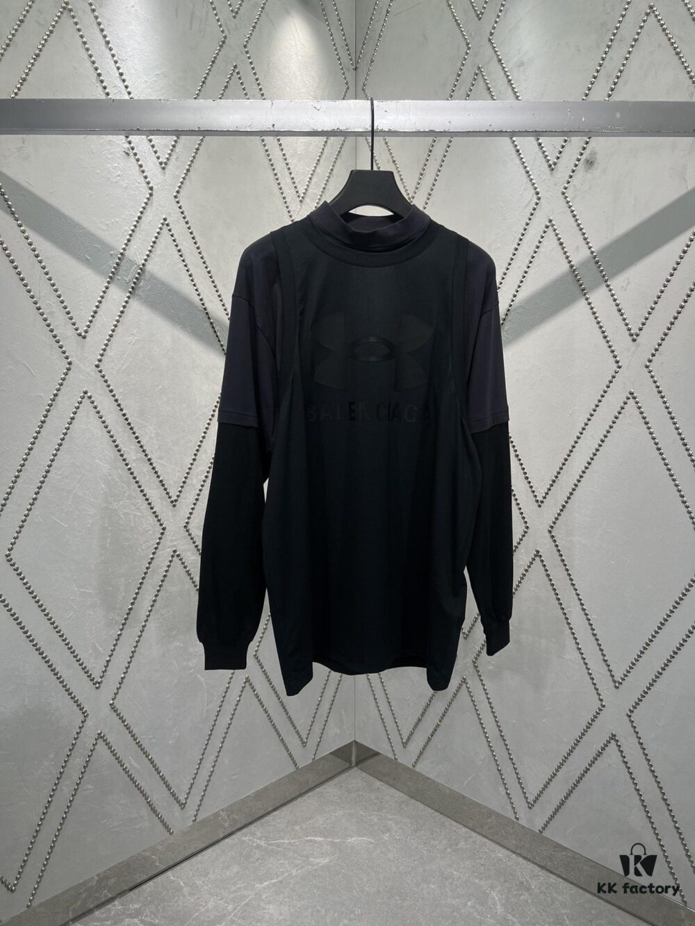6931a00cccd8ab3d7af93ca1 Paris 25ss New Arrival Under Armour® Black Athletic Mesh Three-Layer T-Shirt