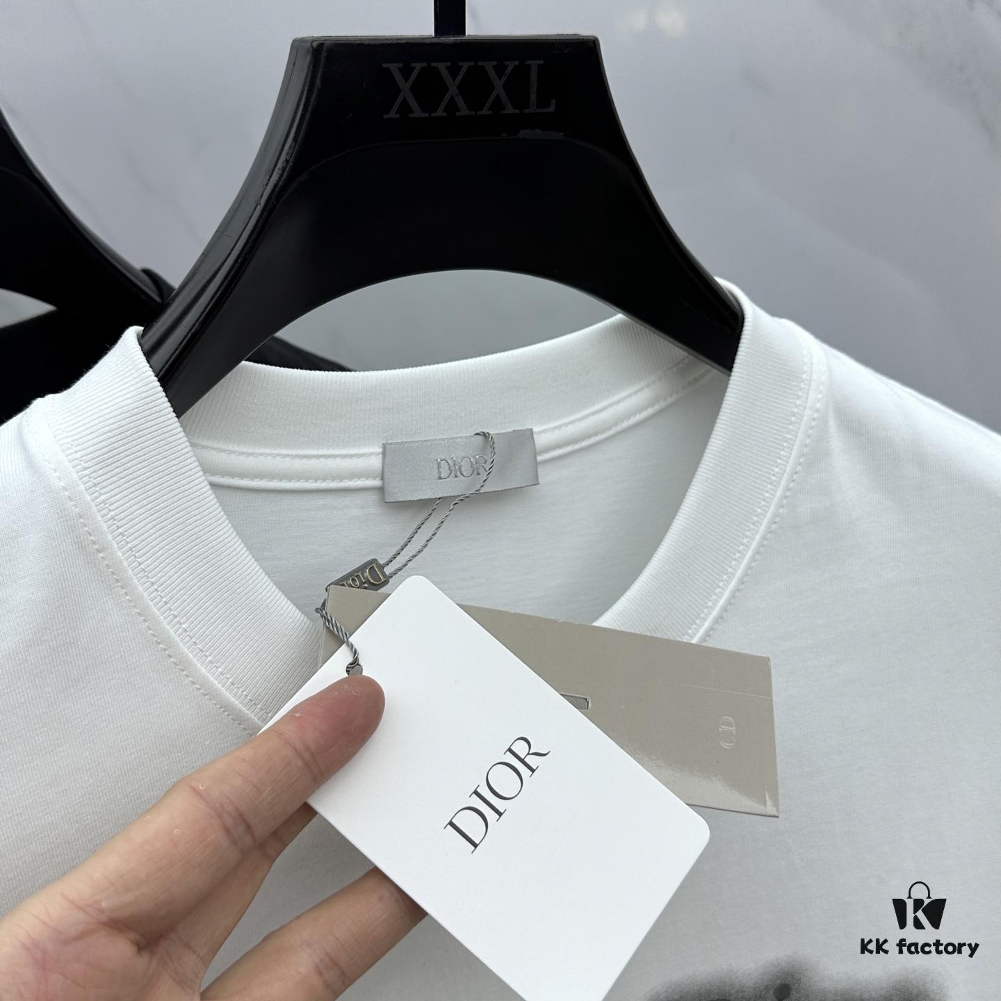 6931a013ccd8ab3d7af93d29 Christian Dior 2025 FW Spring/Summer New Arrival Round Neck T-Shirt for Layering or Outerwear, Embossed Logo Micro Oversized Short-Sleeve 260g Active Cotton Tee