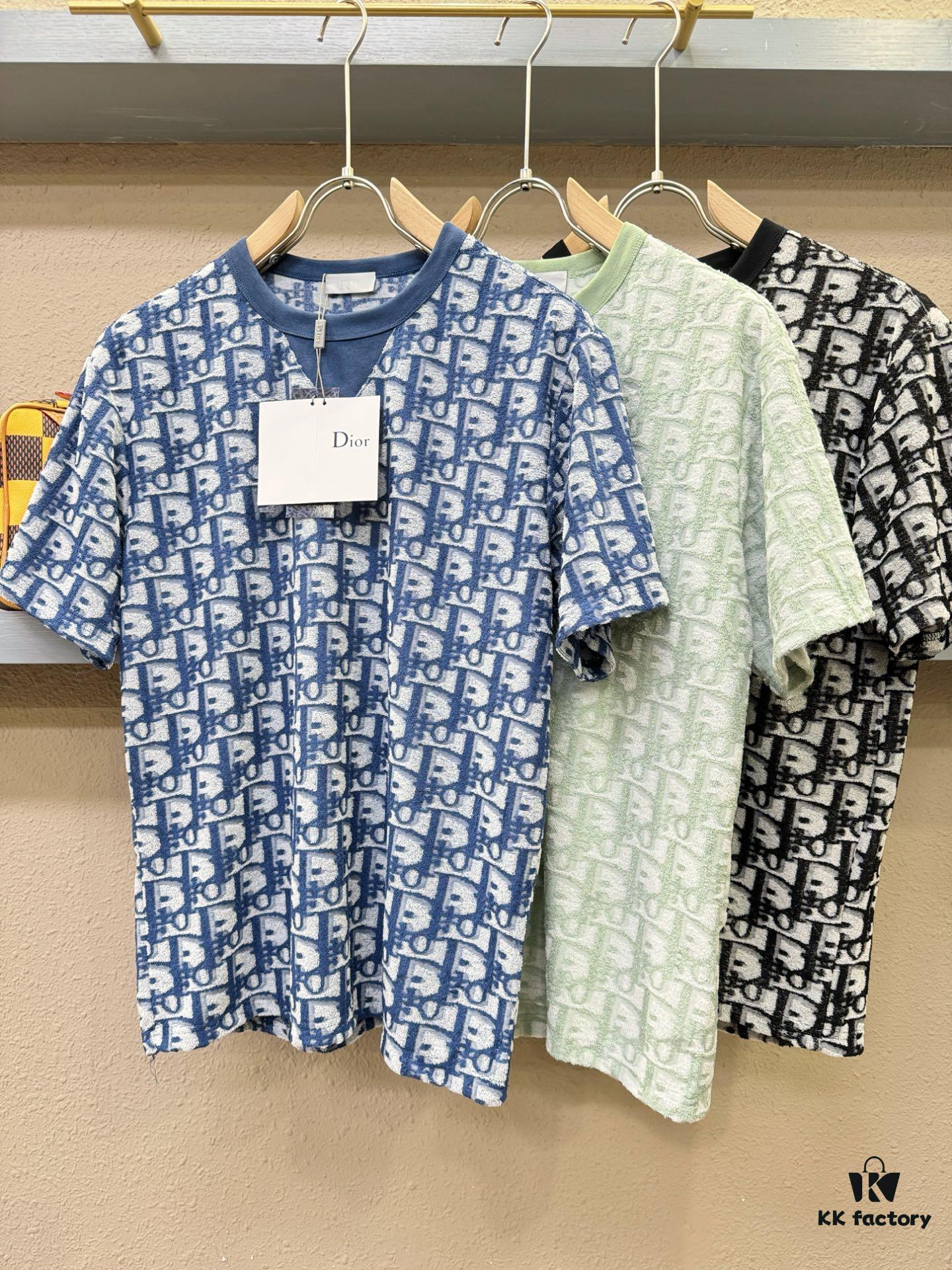 6931a015ccd8ab3d7af93d4a Dior 2025 Spring/Summer New Arrival Classic Round Neck Short Sleeve T-Shirt, Fashionable and Versatile Design with Exquisite Craftsmanship, Premium Materials and Full Branding, Essential Wardrobe Staple for the Modern Man