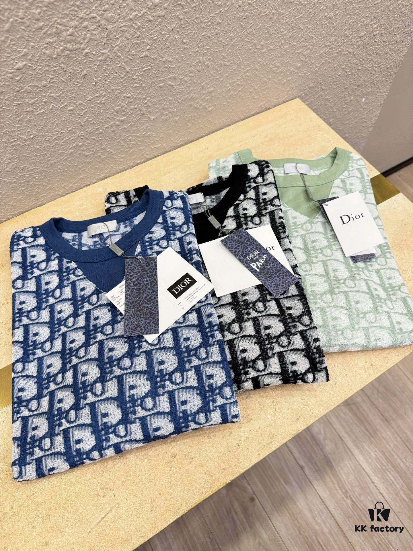6931a015ccd8ab3d7af93d4b Dior 2025 Spring/Summer New Arrival Classic Round Neck Short Sleeve T-Shirt, Fashionable and Versatile Design with Exquisite Craftsmanship, Premium Materials and Full Branding, Essential Wardrobe Staple for the Modern Man