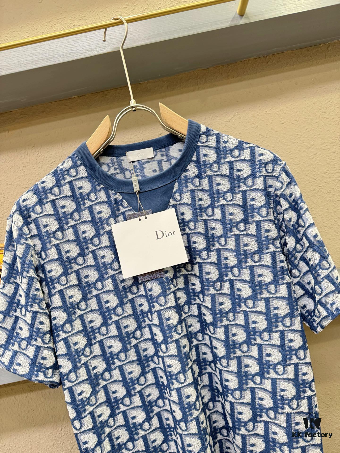 6931a015ccd8ab3d7af93d4d Dior 2025 Spring/Summer New Arrival Classic Round Neck Short Sleeve T-Shirt, Fashionable and Versatile Design with Exquisite Craftsmanship, Premium Materials and Full Branding, Essential Wardrobe Staple for the Modern Man