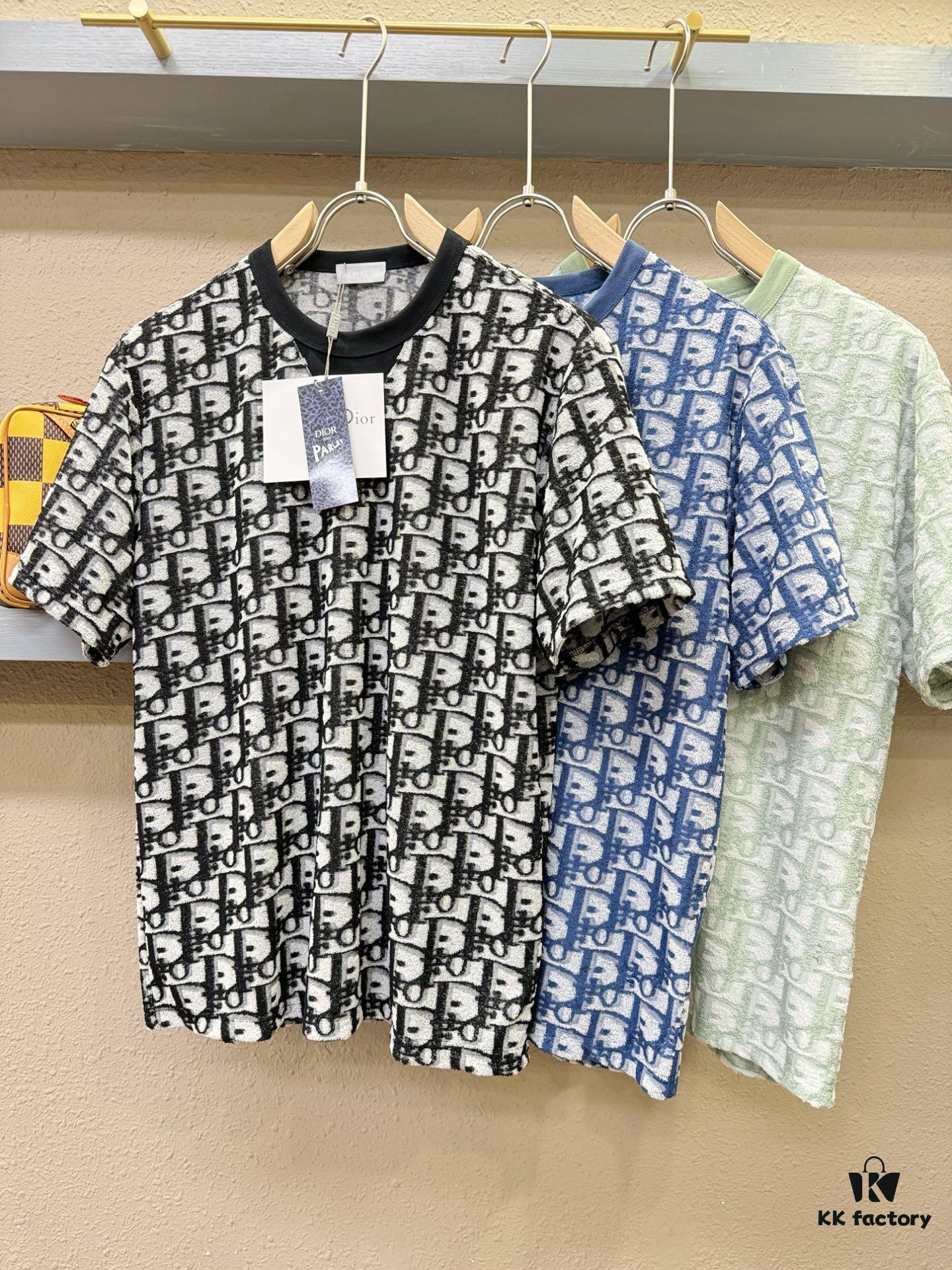 6931a015ccd8ab3d7af93d53 Dior 2025 Spring/Summer New Arrival Classic Round Neck Short Sleeve T-Shirt, Fashionable and Versatile Design with Exquisite Craftsmanship, Premium Materials, Complete Three Labels, Essential Wardrobe Piece for Stylish Men