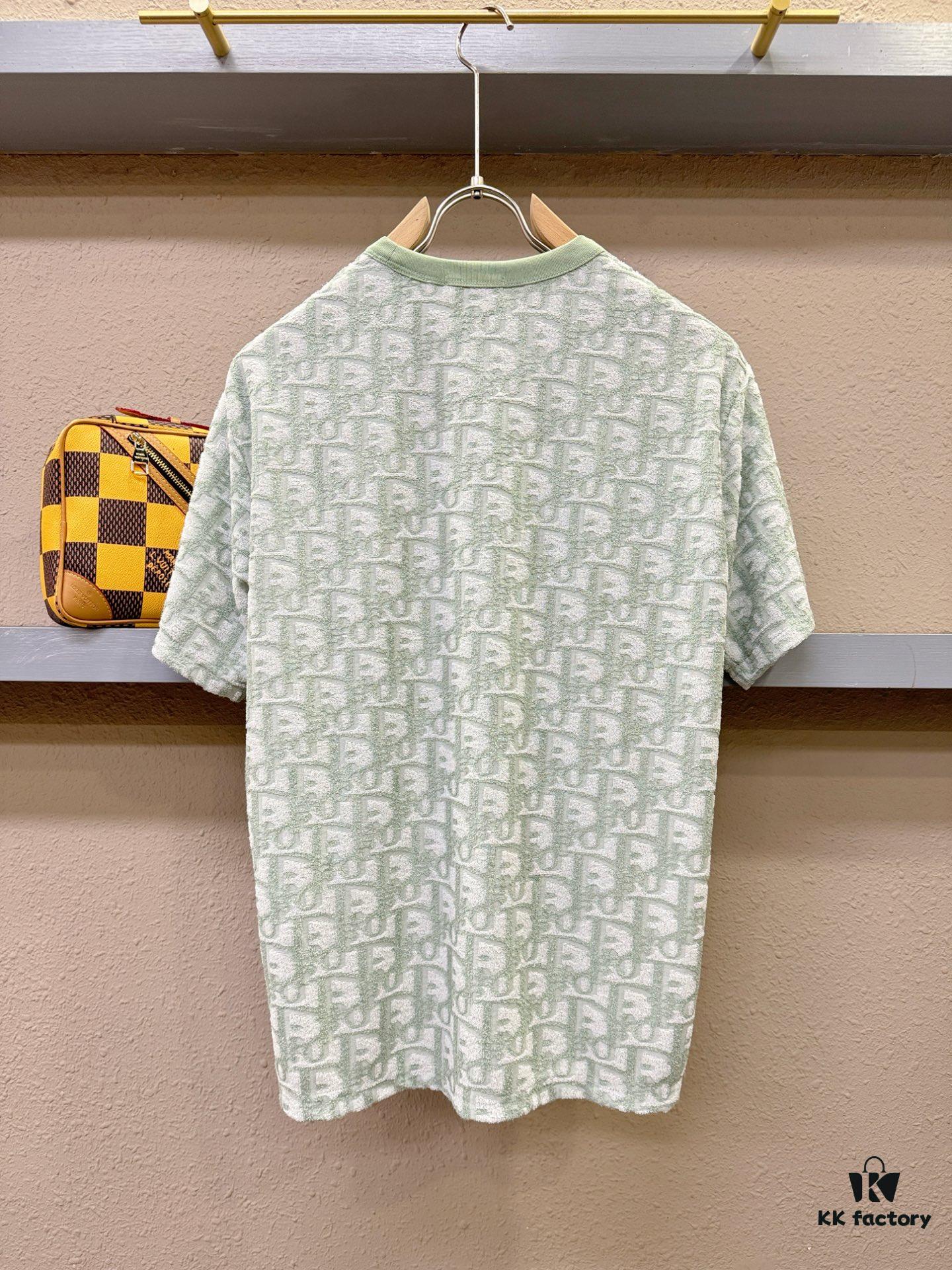 6931a016ccd8ab3d7af93d63 Dior 2025 Spring/Summer New Classic Round Neck Short Sleeve T-Shirt, Fashionable and Versatile Design with Exquisite Craftsmanship, Premium Fabric from Official Retail, Complete Set of Three Labels, Essential Style for the Modern Trendsetting Man