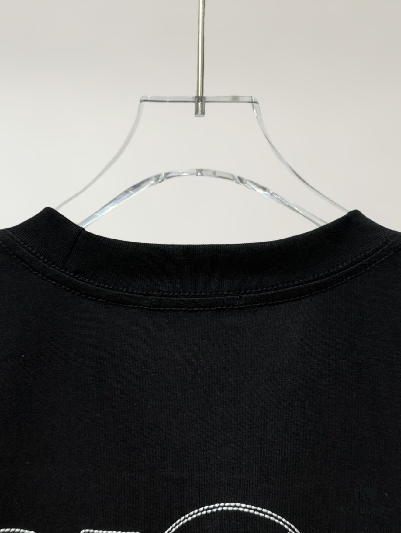 6931a017ccd8ab3d7af93d7d Dior Collaborative Embroidered Cat Short Sleeve T-Shirt in Premium Washed Cotton